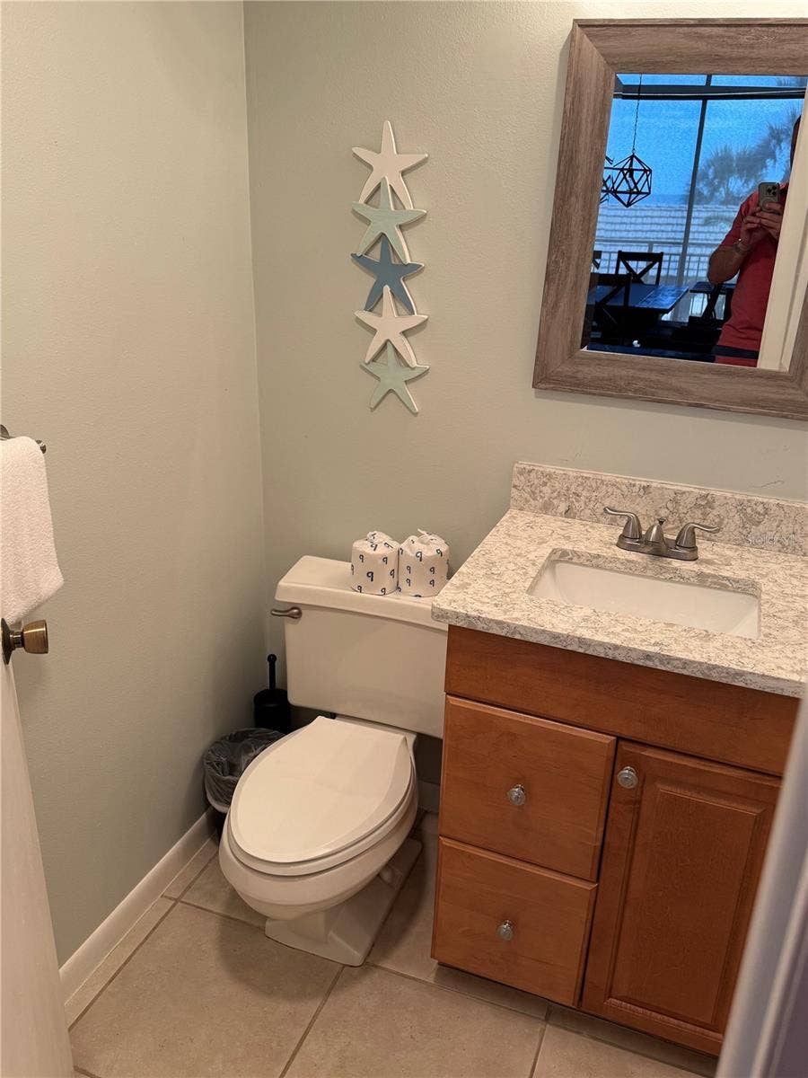 7600 BAYSHORE DRIVE, #205, Treasure Island, FL 33706 7600 BAYSHORE DRIVE, #205, Treasure Island, FL 33706
