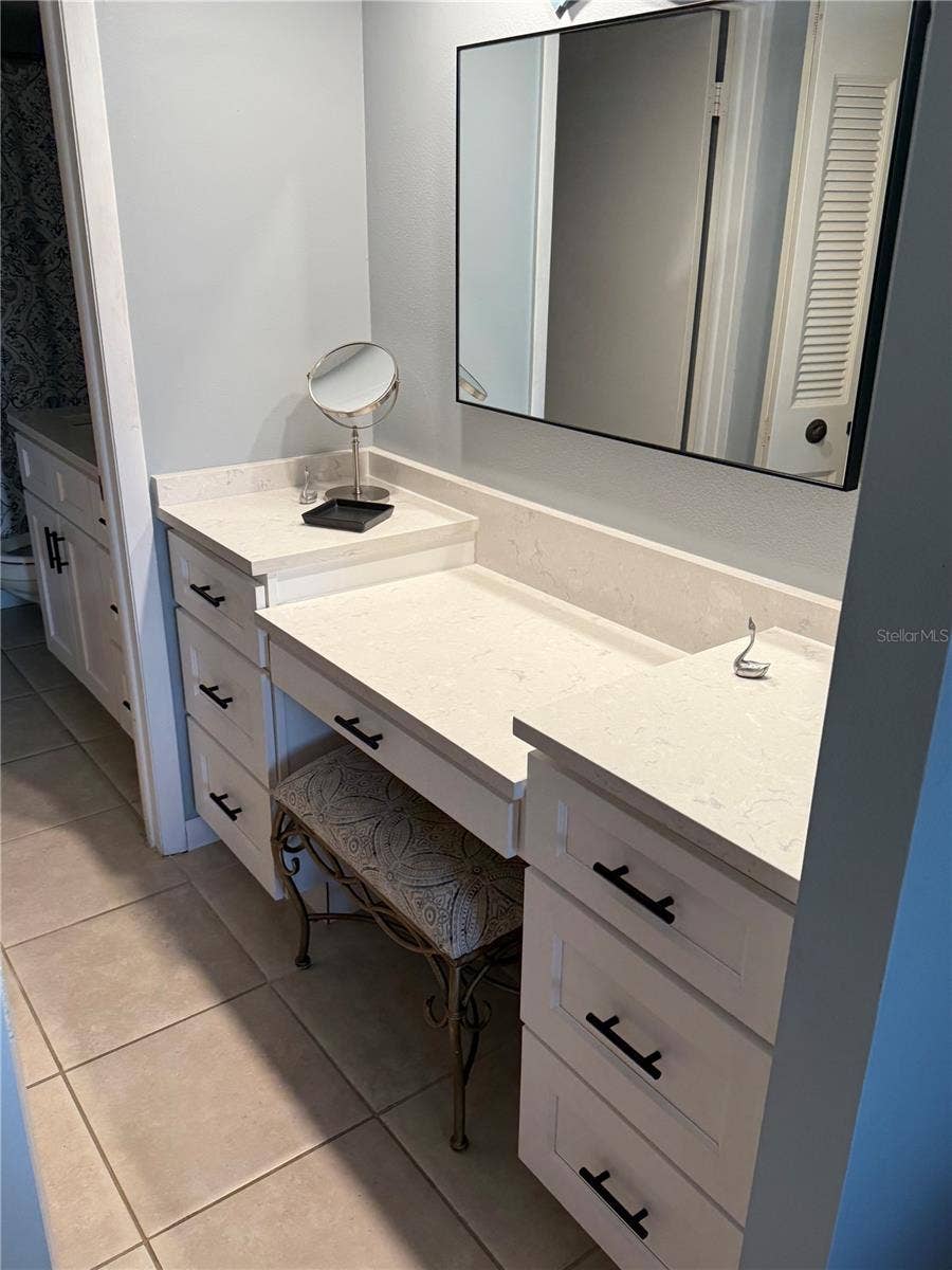 7600 BAYSHORE DRIVE, #205, Treasure Island, FL 33706 7600 BAYSHORE DRIVE, #205, Treasure Island, FL 33706
