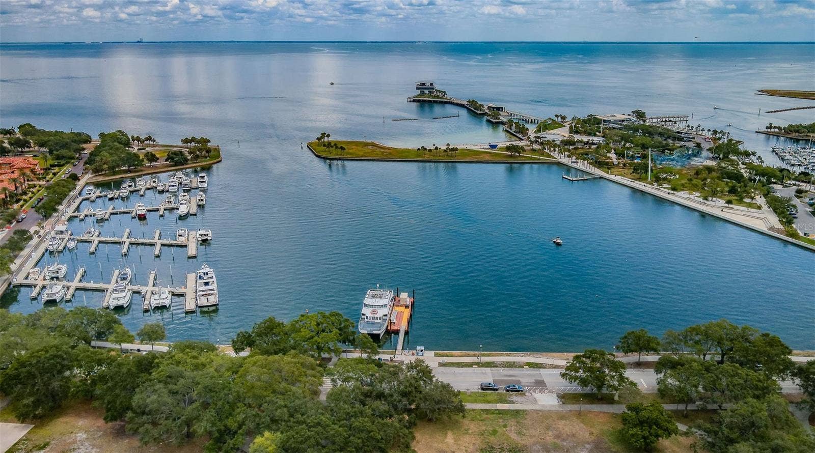 700 BEACH DRIVE NE, #308, St Petersburg, FL 33701 The Downtown St. Pete Marina & Yacht Basin