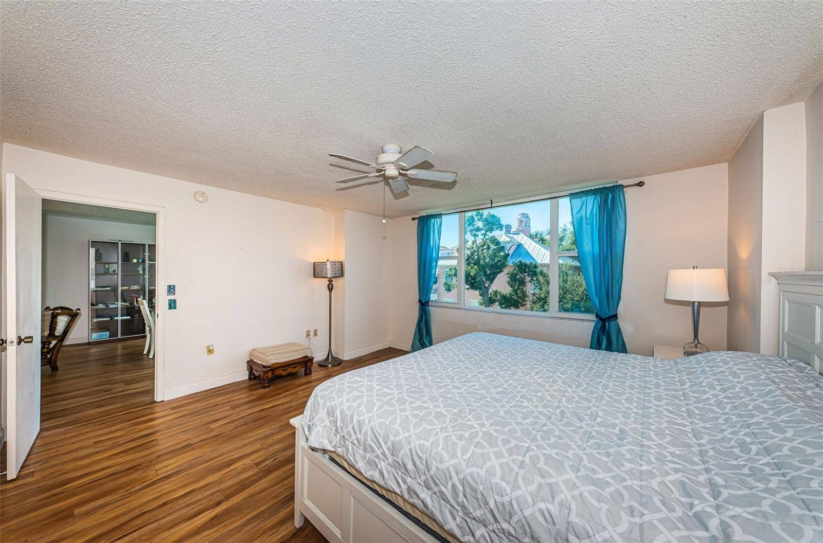 700 BEACH DRIVE NE, #308, St Petersburg, FL 33701 Super spacious Primary Bedroom!