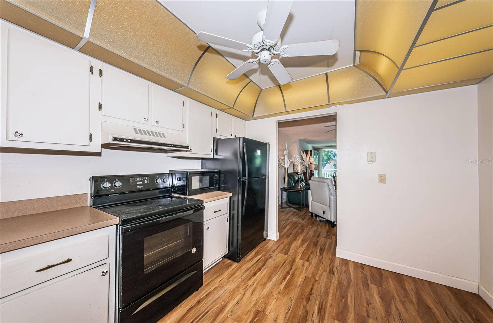 700 BEACH DRIVE NE, #308, St Petersburg, FL 33701 700 BEACH DRIVE NE, #308, St Petersburg, FL 33701