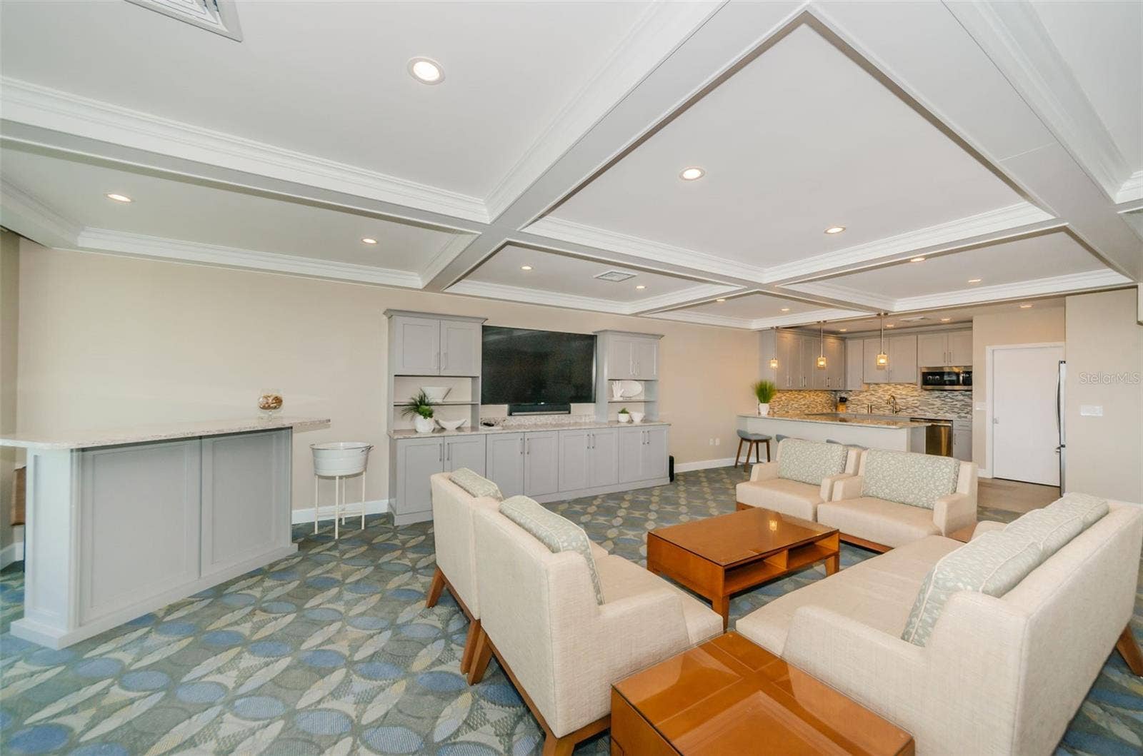 700 BEACH DRIVE NE, #308, St Petersburg, FL 33701 700 BEACH DRIVE NE, #308, St Petersburg, FL 33701