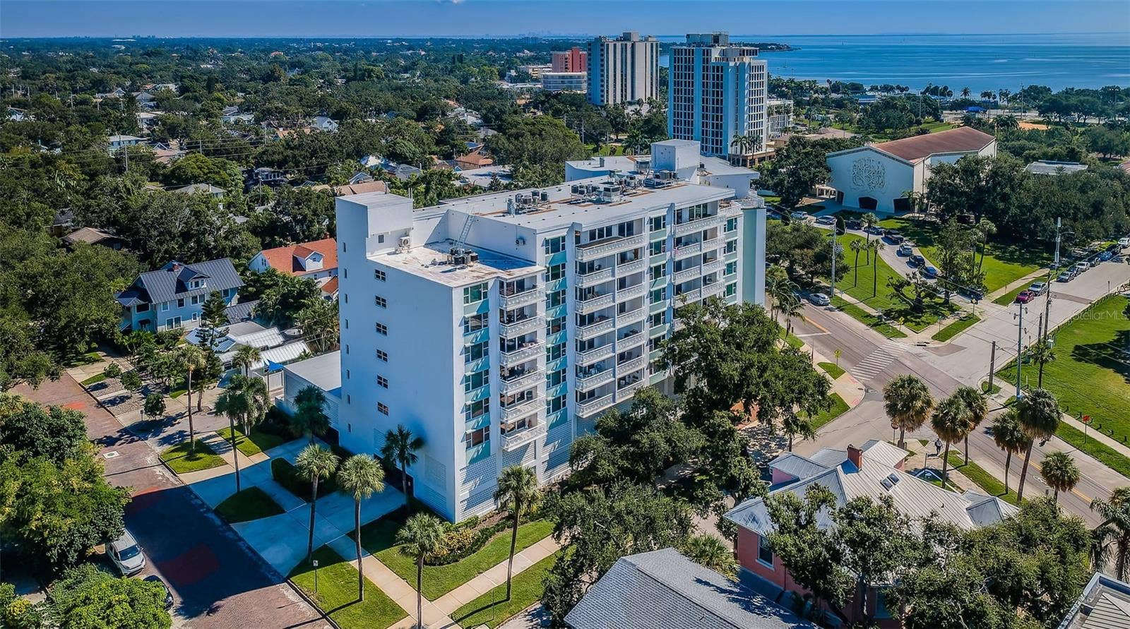 700 BEACH DRIVE NE, #308, St Petersburg, FL 33701 The Prestigious Harbour Hill Condo Community in Downtown St. Petersburg!