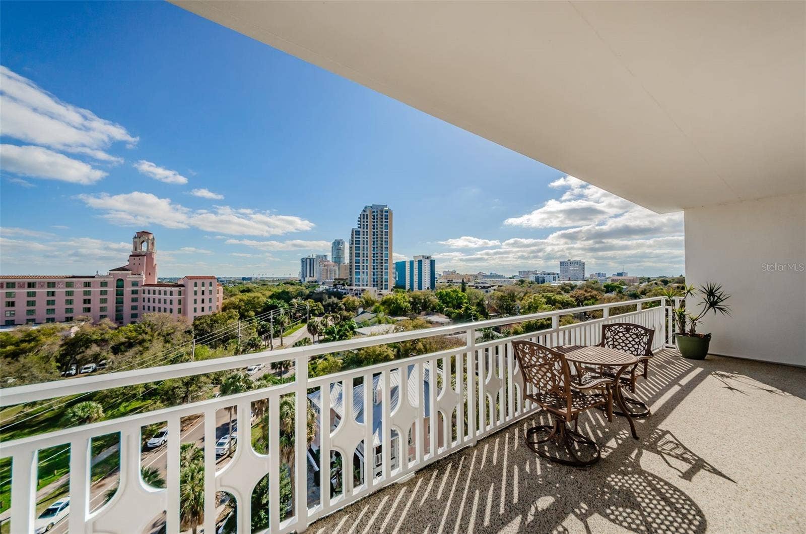 700 BEACH DRIVE NE, #308, St Petersburg, FL 33701 9th floor rooftop sundeck!