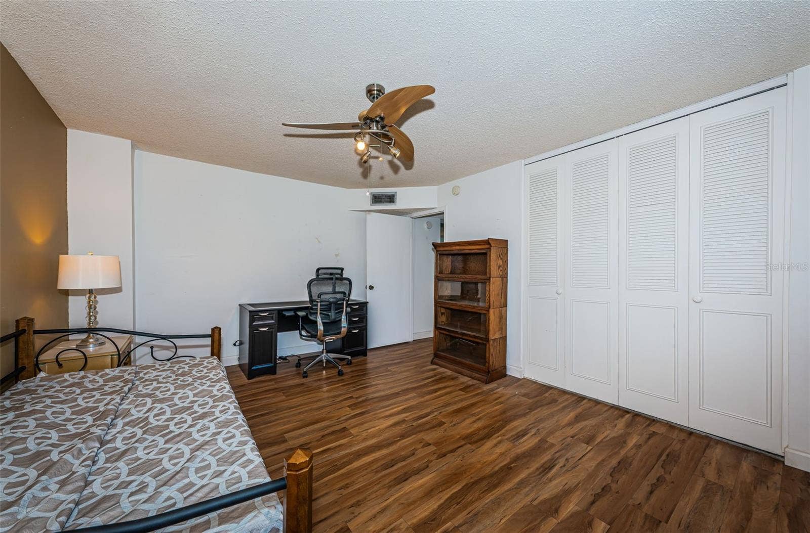 700 BEACH DRIVE NE, #308, St Petersburg, FL 33701 700 BEACH DRIVE NE, #308, St Petersburg, FL 33701