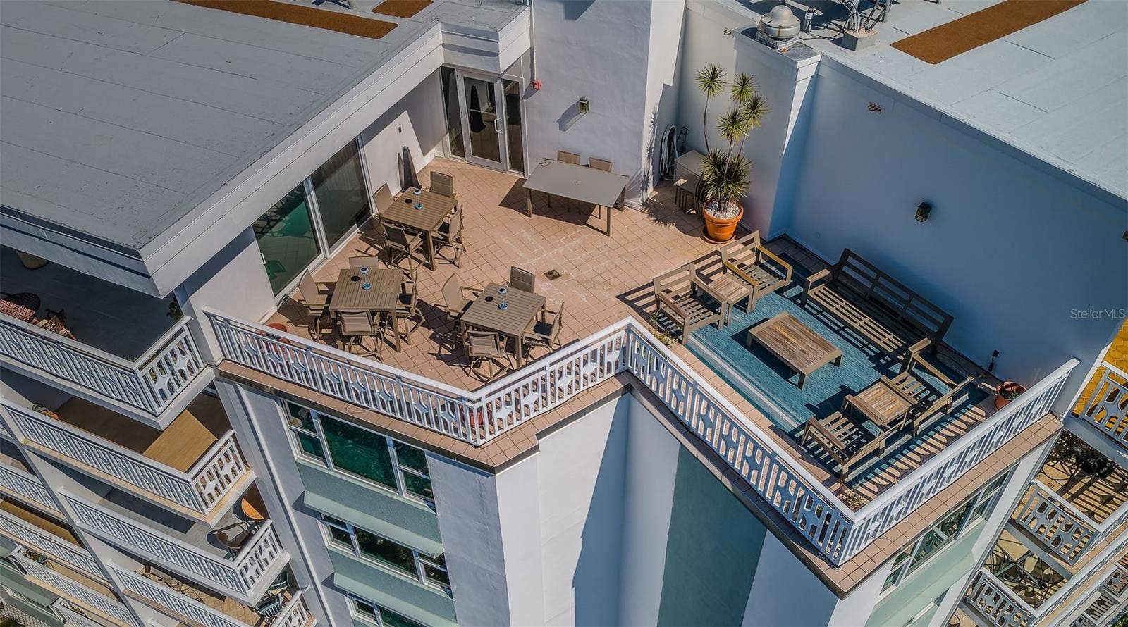 700 BEACH DRIVE NE, #308, St Petersburg, FL 33701 The Rooftop Sundeck
