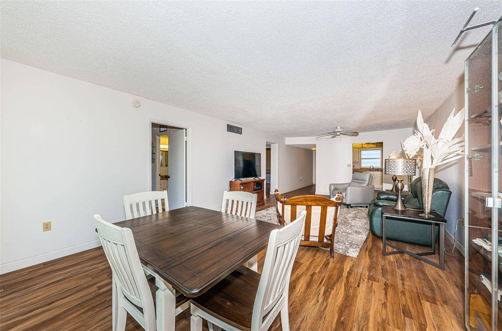 700 BEACH DRIVE NE, #308, St Petersburg, FL 33701 Dining / Living area forming a Grand Salon