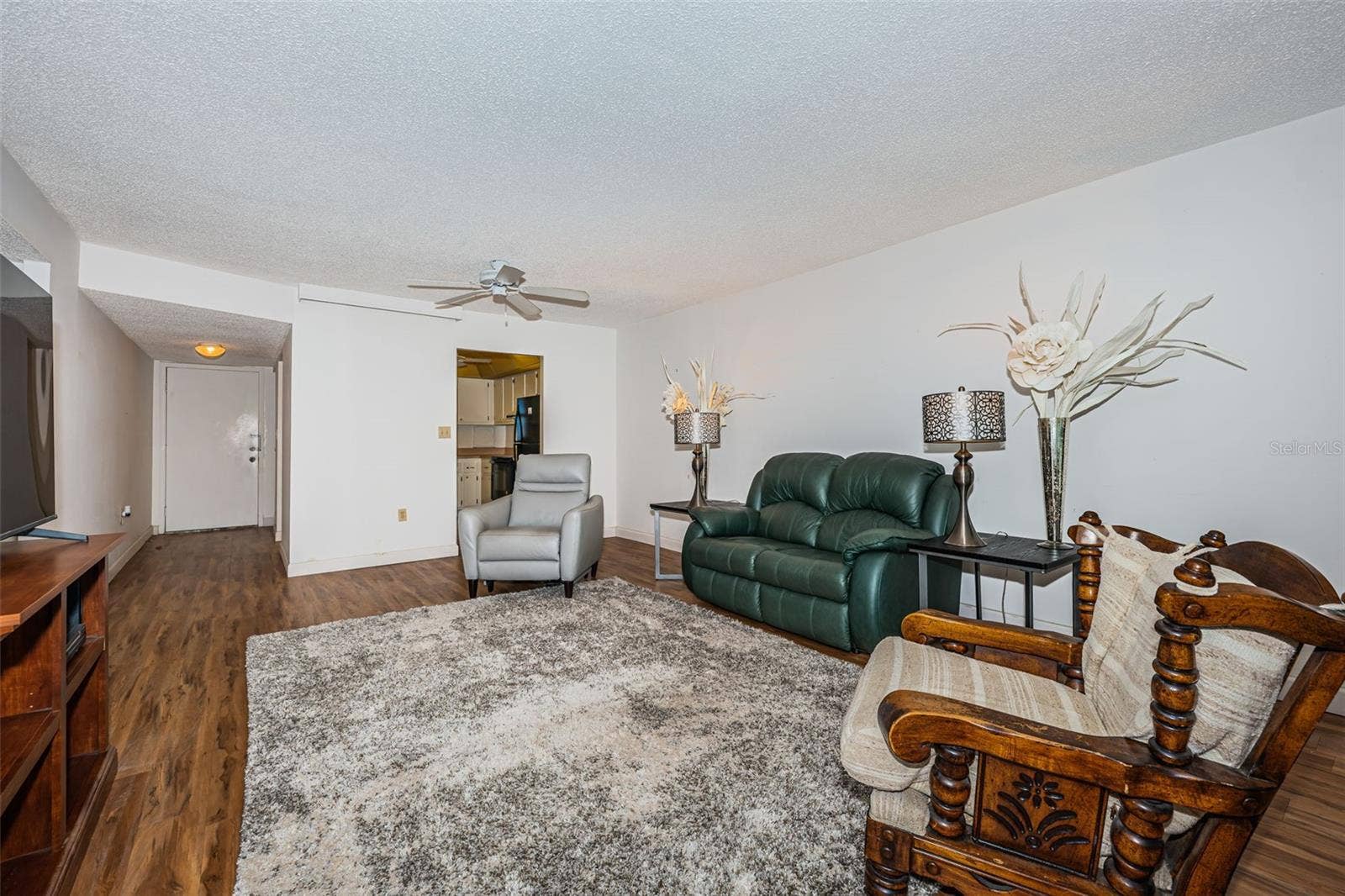 700 BEACH DRIVE NE, #308, St Petersburg, FL 33701 Living Room