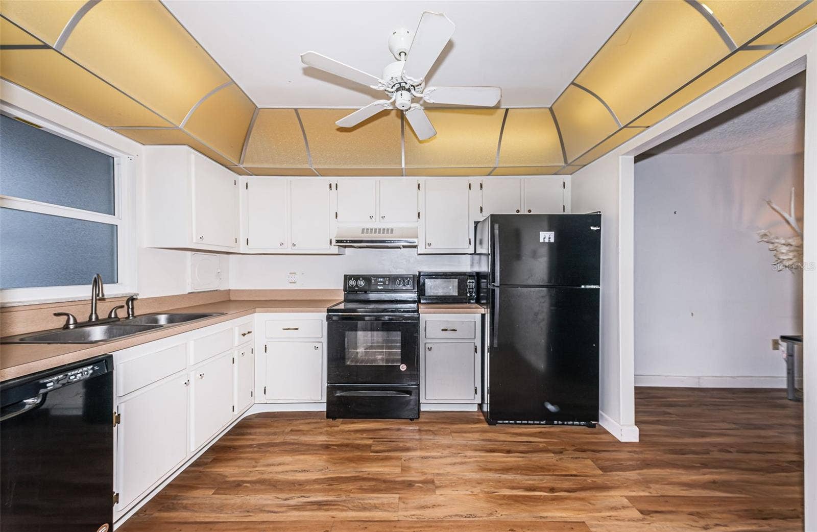 700 BEACH DRIVE NE, #308, St Petersburg, FL 33701 700 BEACH DRIVE NE, #308, St Petersburg, FL 33701