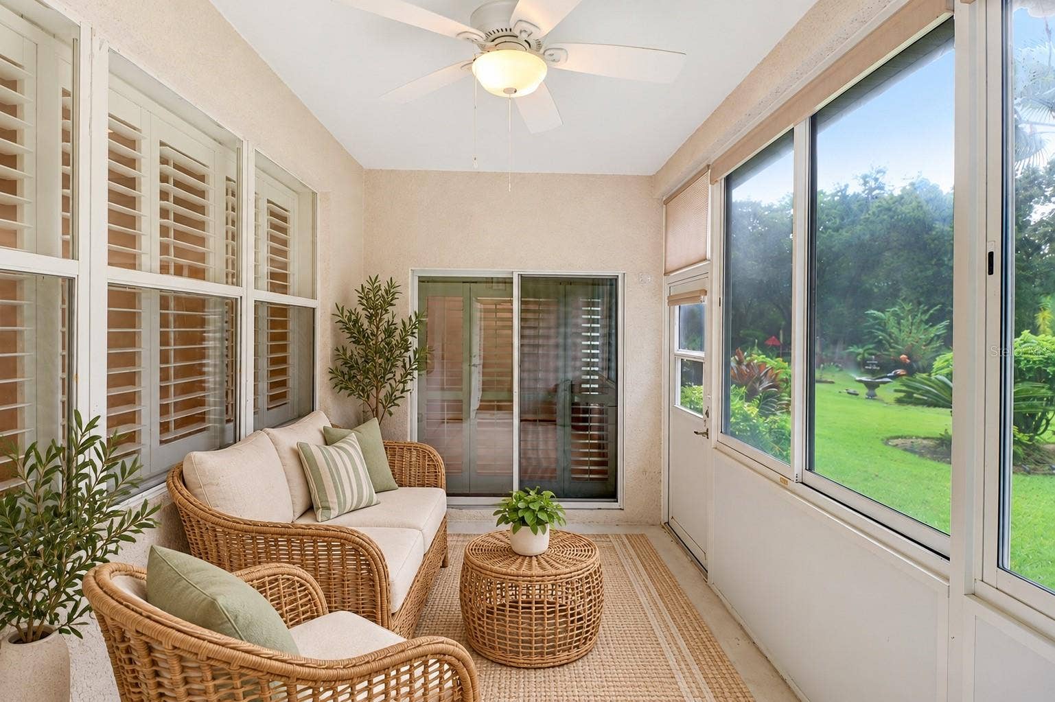 1161 EMERALD HILL WAY, Valrico, FL 33594 Florida Room