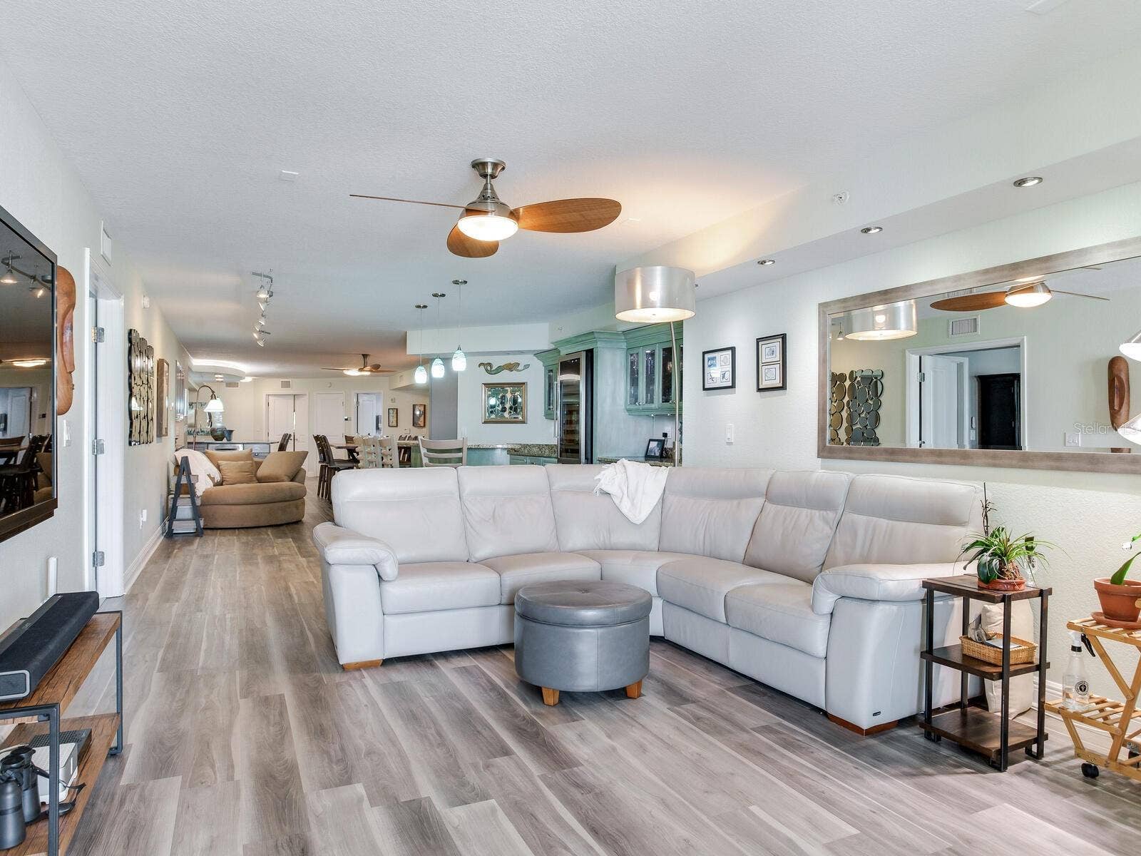 5353 GULF BOULEVARD, #B202, St Pete Beach, FL 33706 Waterfront Living Rm