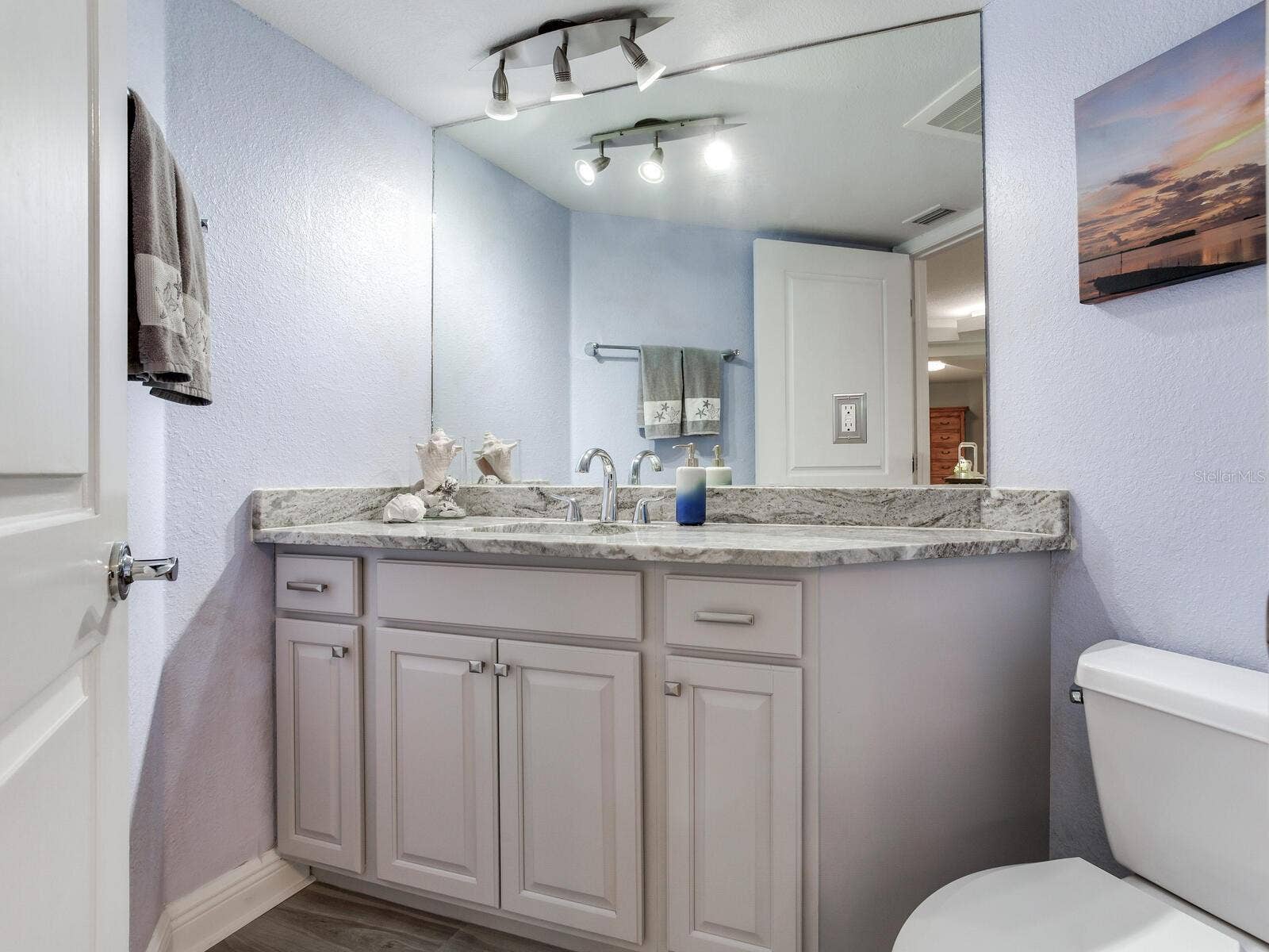 5353 GULF BOULEVARD, #B202, St Pete Beach, FL 33706 Half Bath off Kitchen