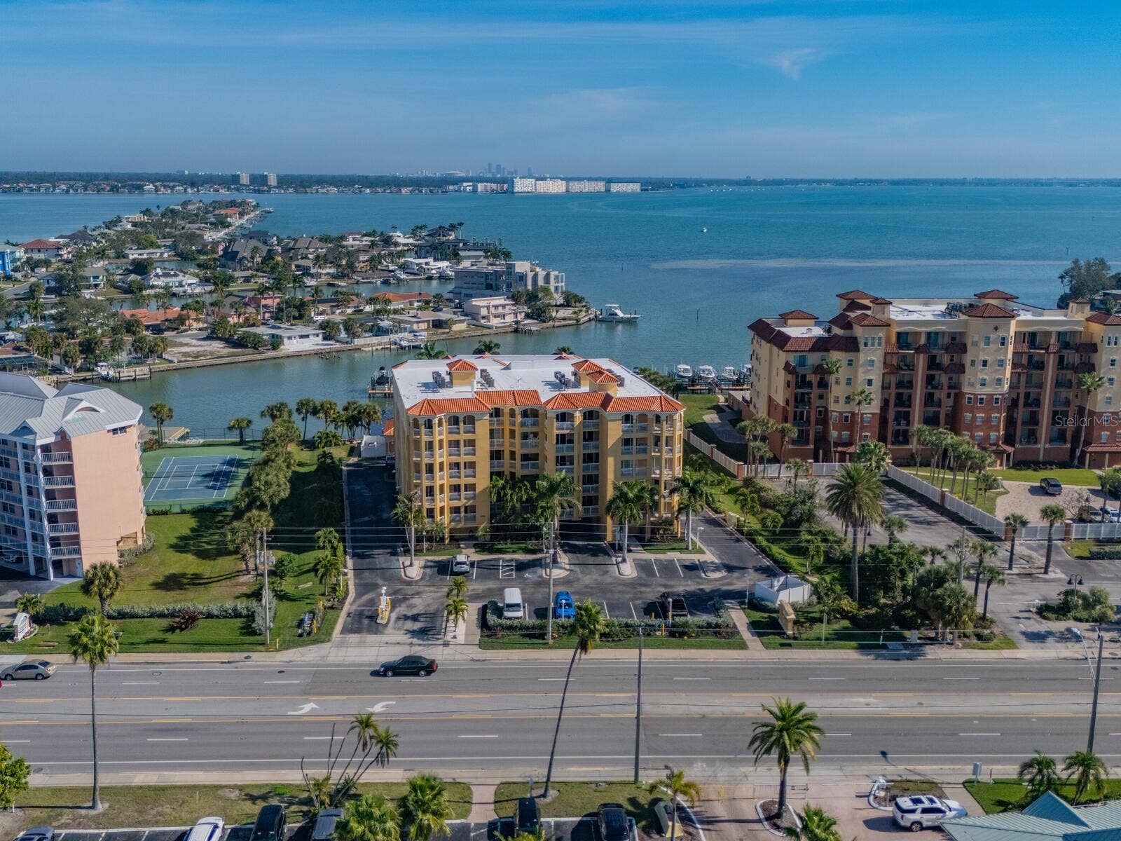 5353 GULF BOULEVARD, #B202, St Pete Beach, FL 33706 5353 GULF BOULEVARD, #B202, St Pete Beach, FL 33706