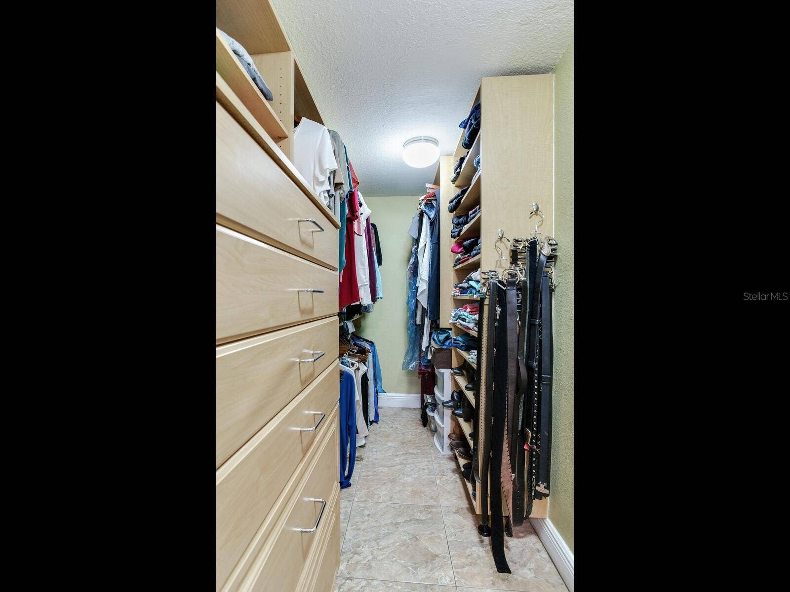 5353 GULF BOULEVARD, #B202, St Pete Beach, FL 33706 Walk-in Closet