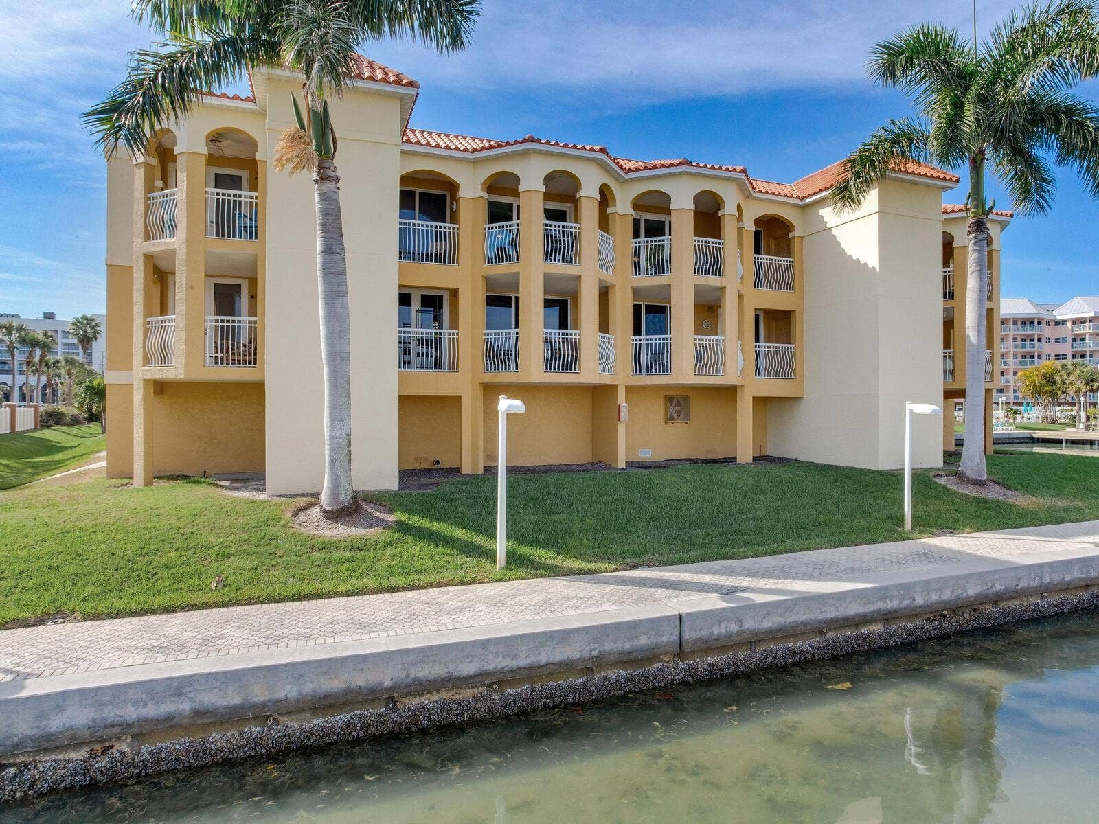5353 GULF BOULEVARD, #B202, St Pete Beach, FL 33706 5353 GULF BOULEVARD, #B202, St Pete Beach, FL 33706