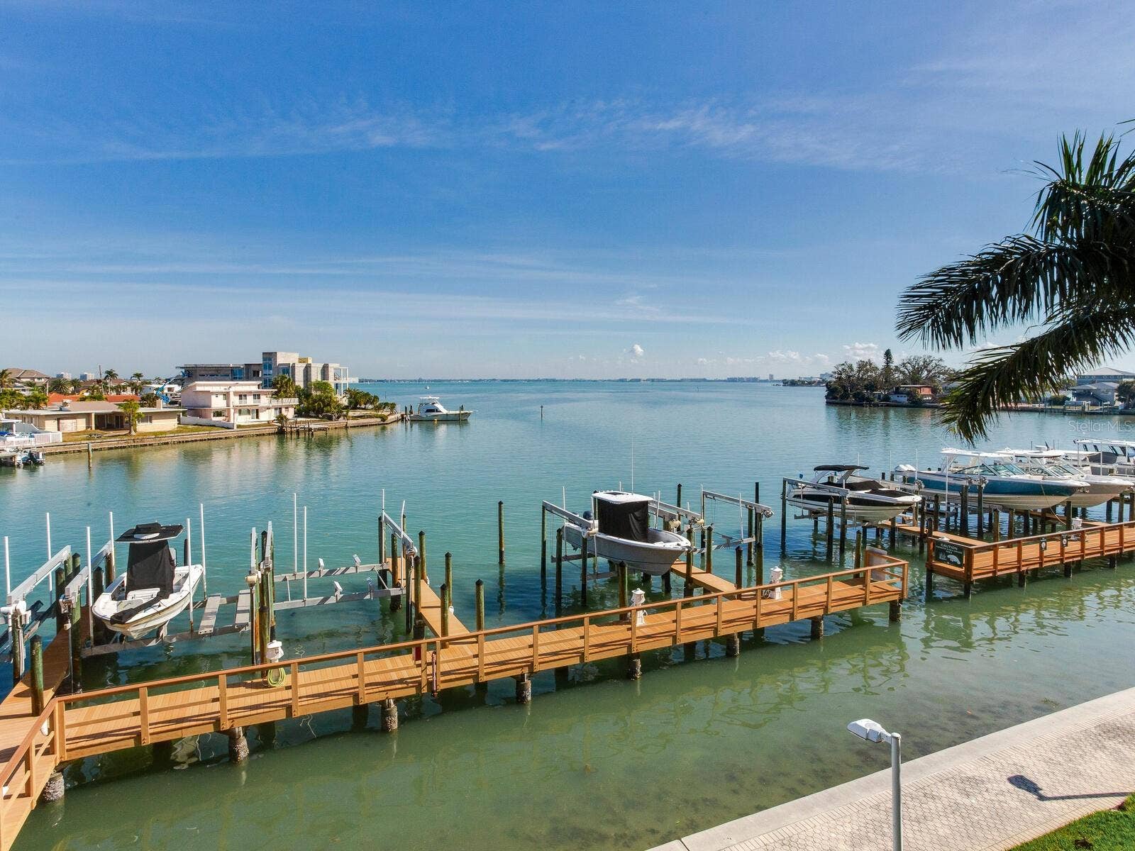 5353 GULF BOULEVARD, #B202, St Pete Beach, FL 33706 5353 GULF BOULEVARD, #B202, St Pete Beach, FL 33706