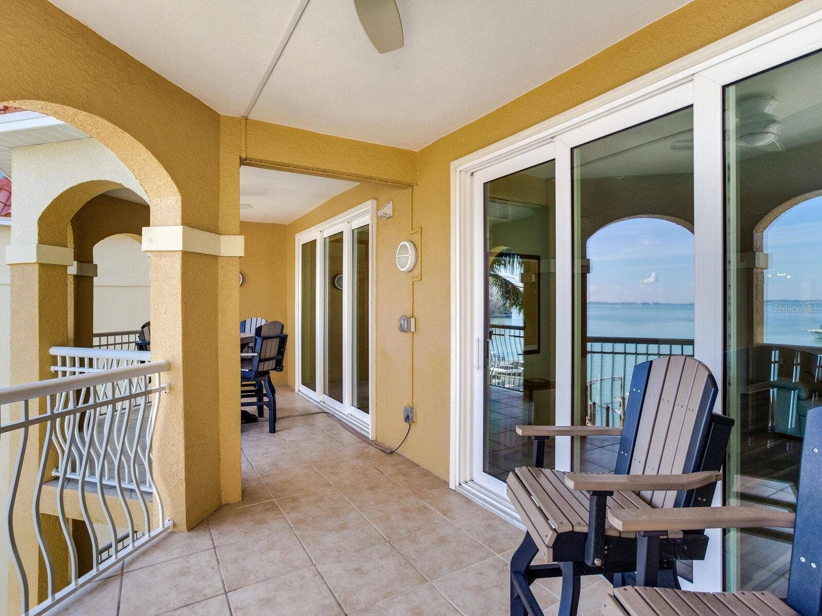 5353 GULF BOULEVARD, #B202, St Pete Beach, FL 33706 5353 GULF BOULEVARD, #B202, St Pete Beach, FL 33706
