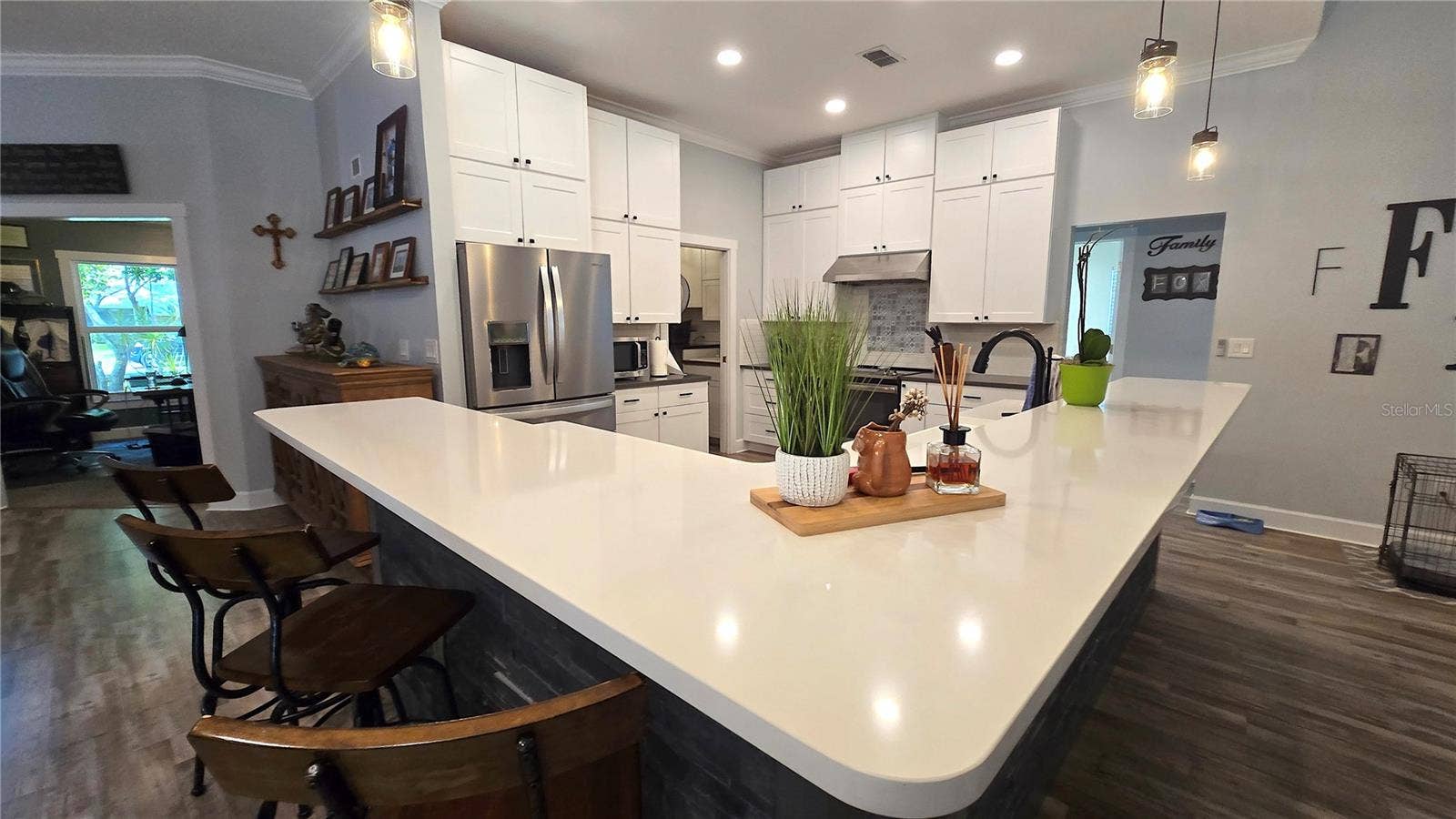 9991 WINDTREE BOULEVARD, Seminole, FL 33772 9991 WINDTREE BOULEVARD, Seminole, FL 33772