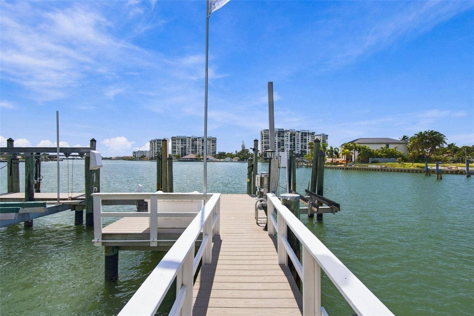 14 MARINA TERRACE, Treasure Island, FL 33706