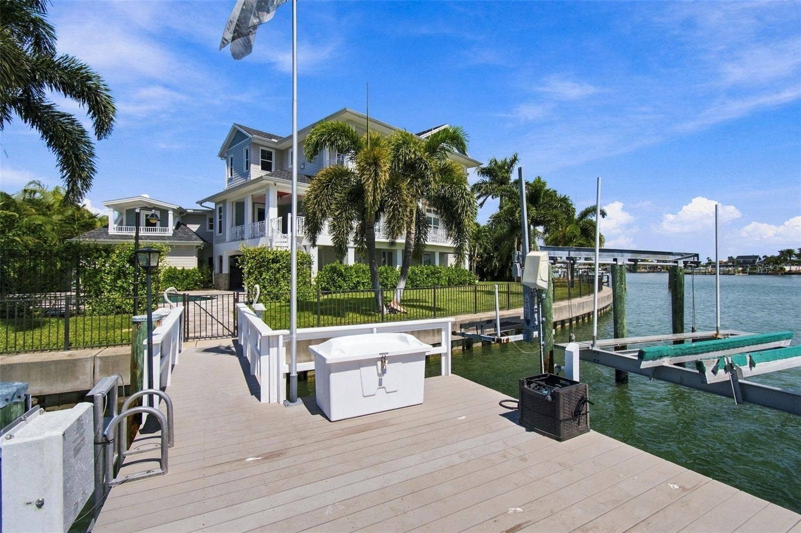 14 MARINA TERRACE, Treasure Island, FL 33706