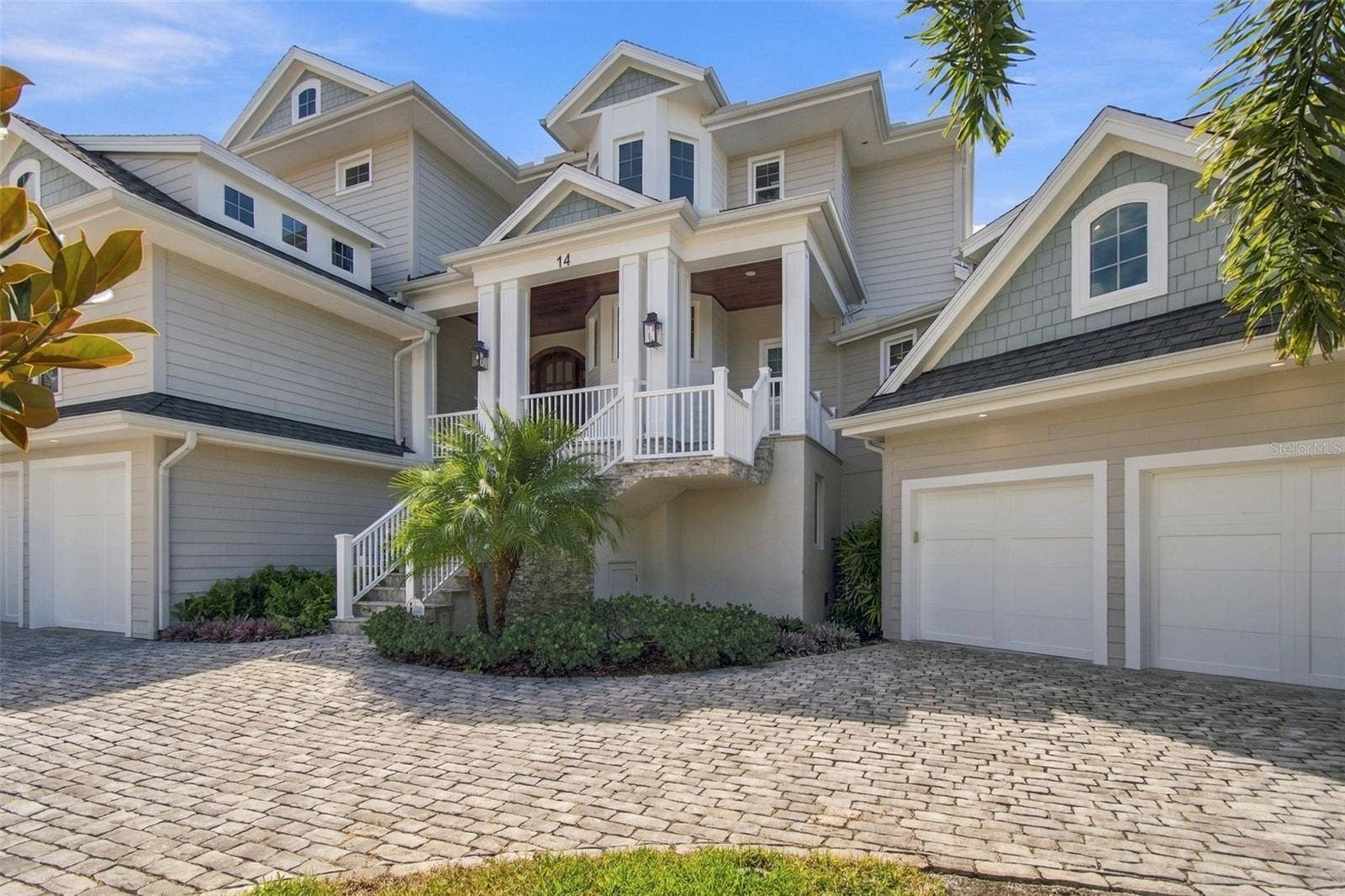 14 MARINA TERRACE, Treasure Island, FL 33706