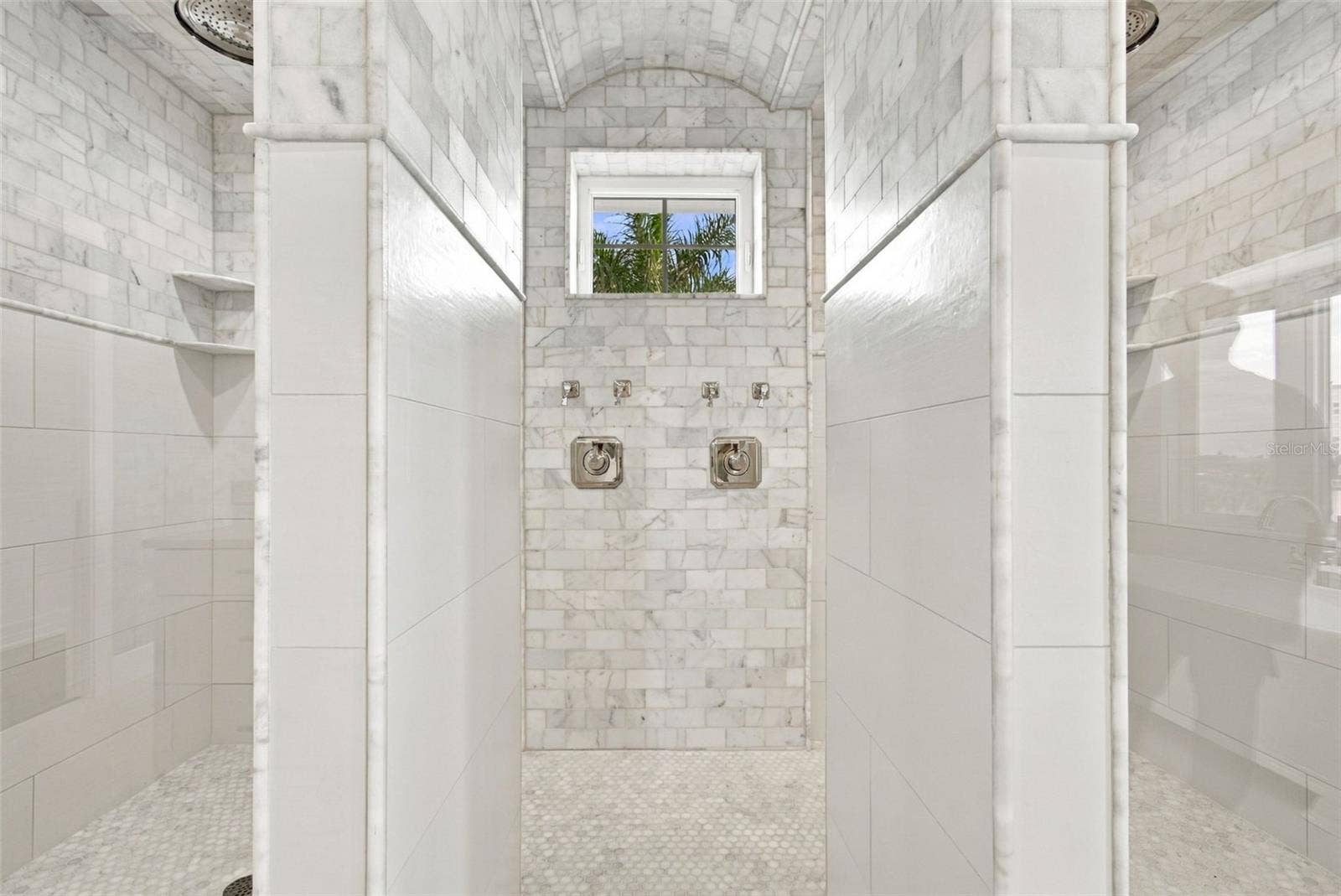 14 MARINA TERRACE, Treasure Island, FL 33706
