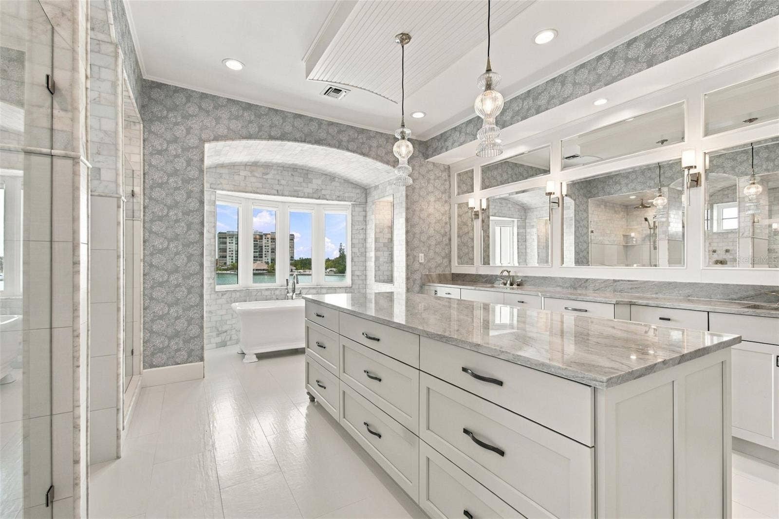 14 MARINA TERRACE, Treasure Island, FL 33706