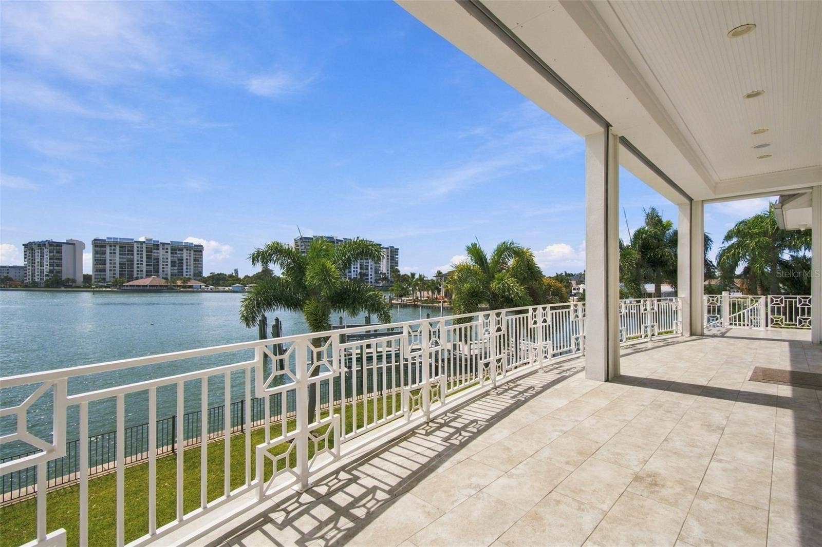 14 MARINA TERRACE, Treasure Island, FL 33706