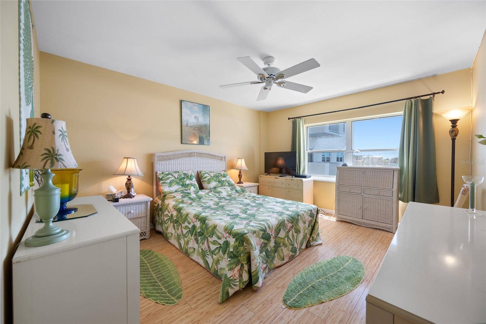 285 107 AVENUE, #306, Treasure Island, FL 33706
