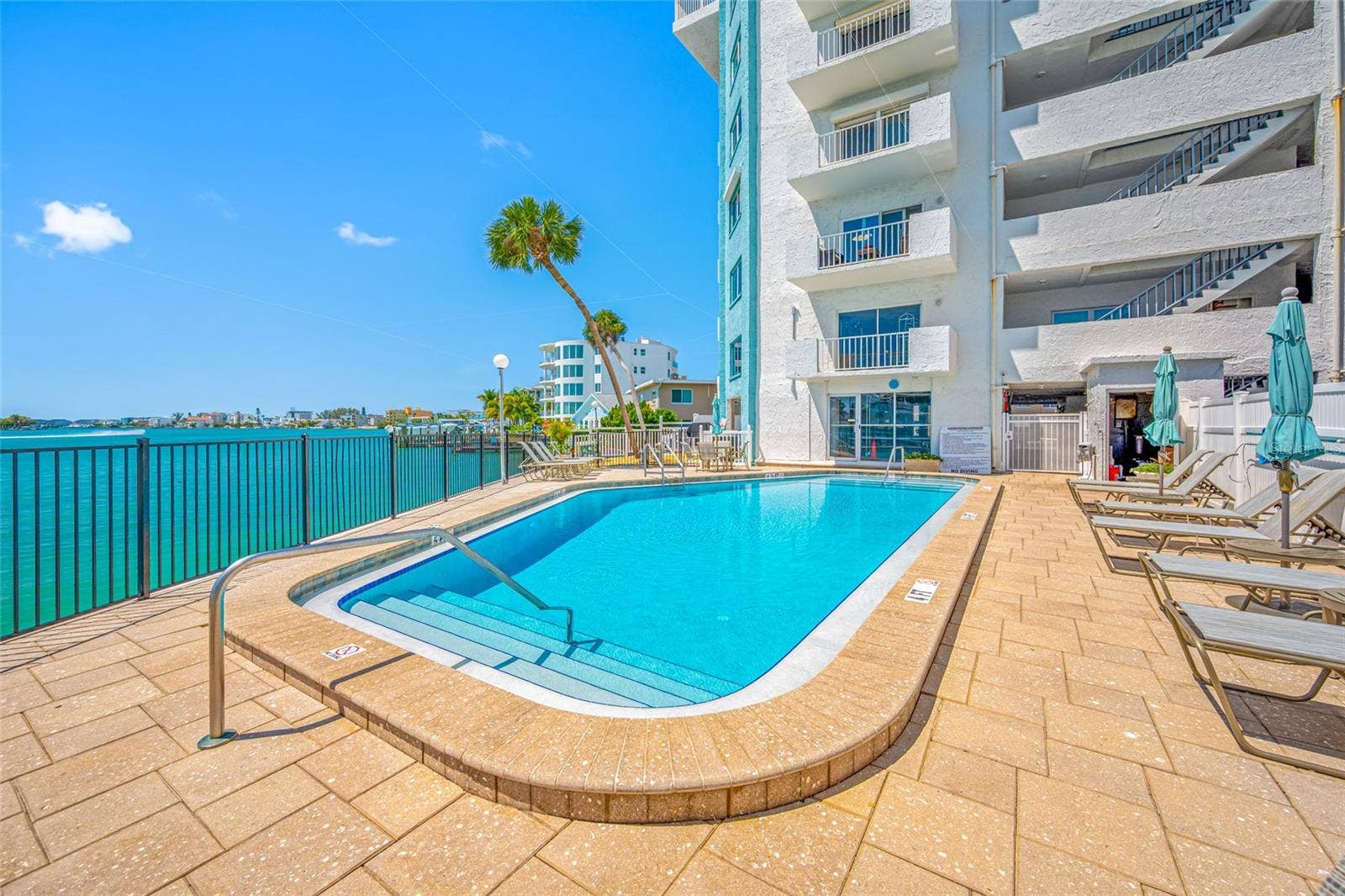 285 107 AVENUE, #306, Treasure Island, FL 33706
