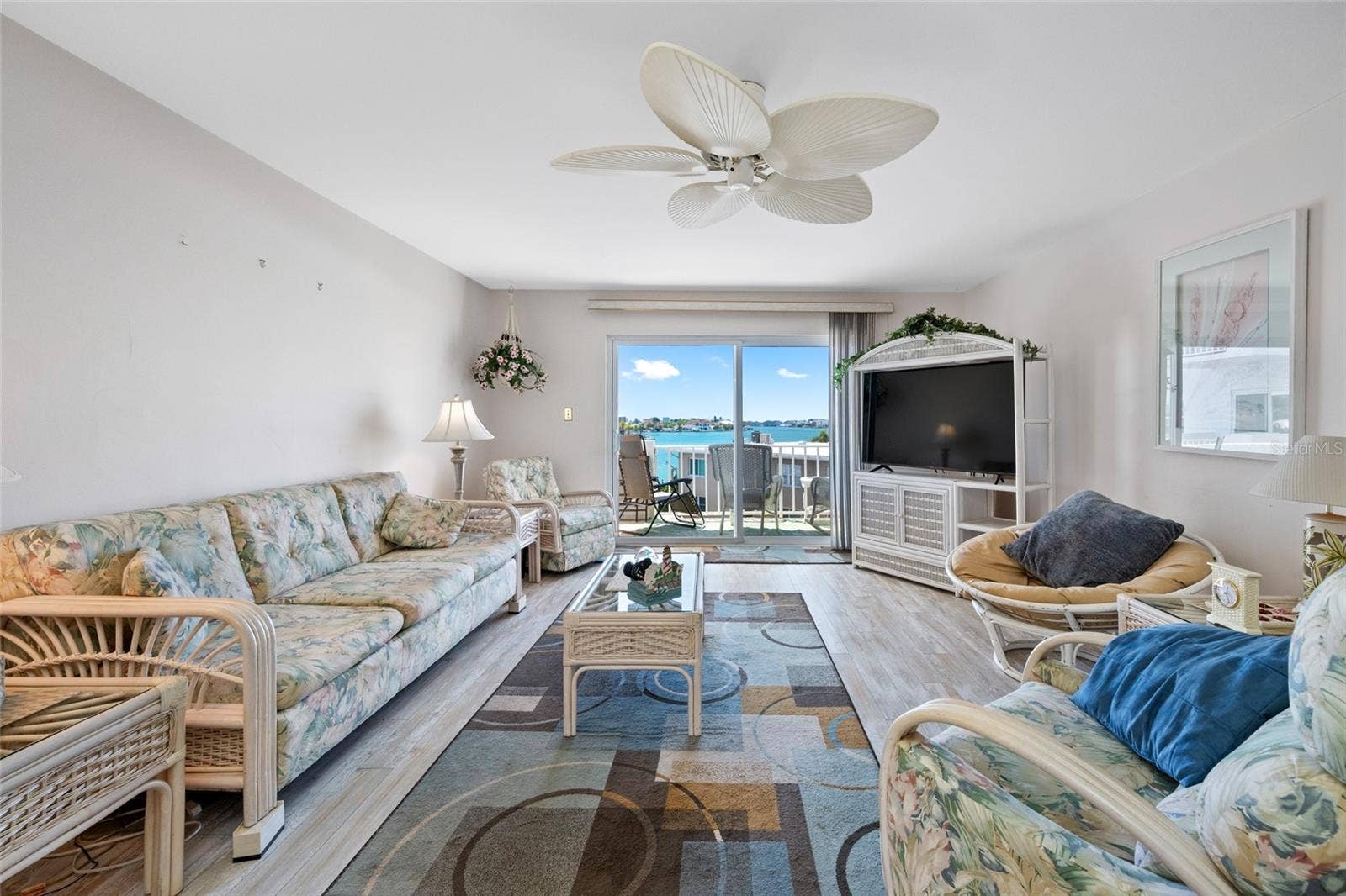 285 107 AVENUE, #306, Treasure Island, FL 33706