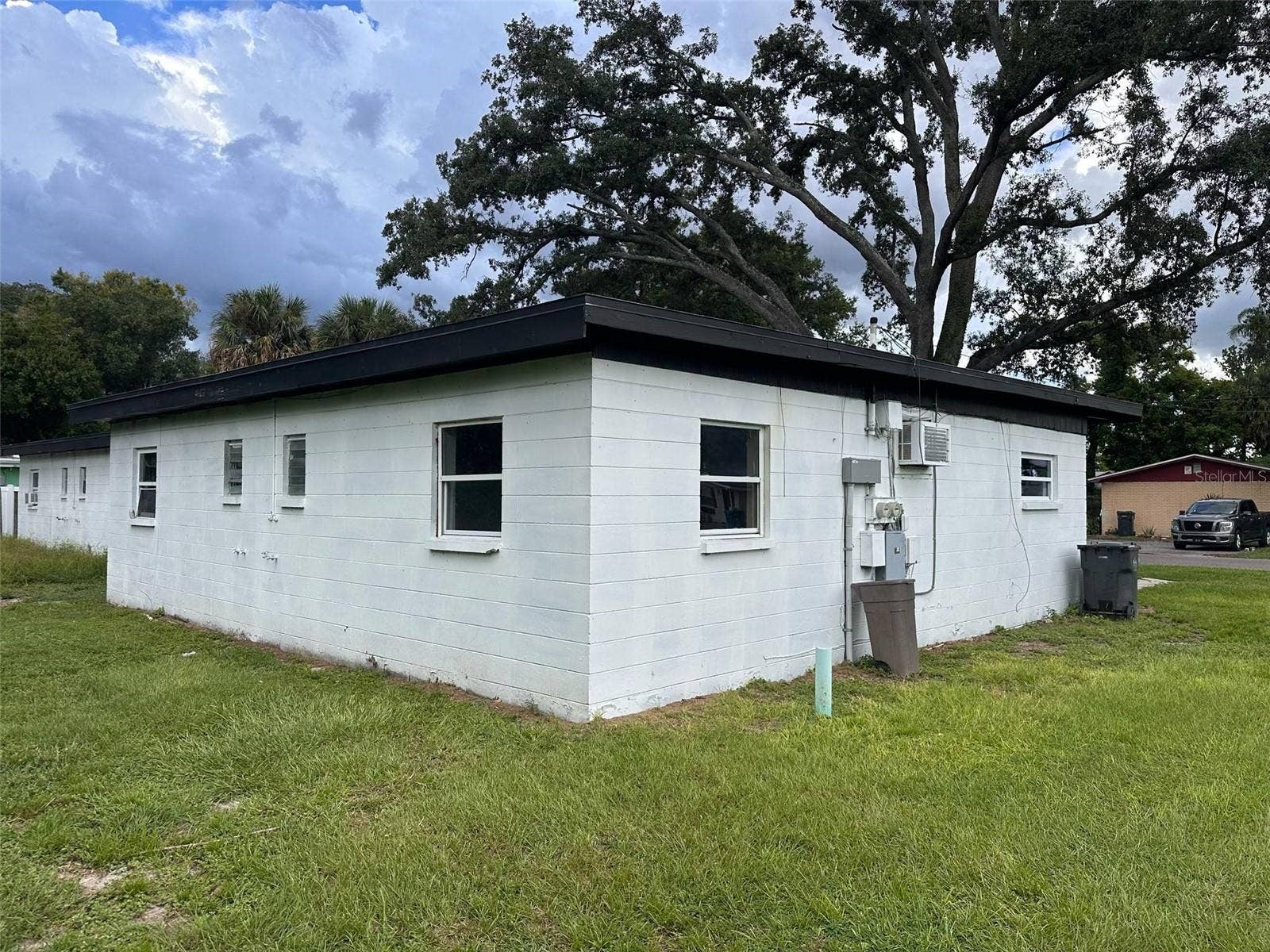 905 E 124TH AVENUE, Tampa, FL 33612 905 E 124TH AVENUE, Tampa, FL 33612