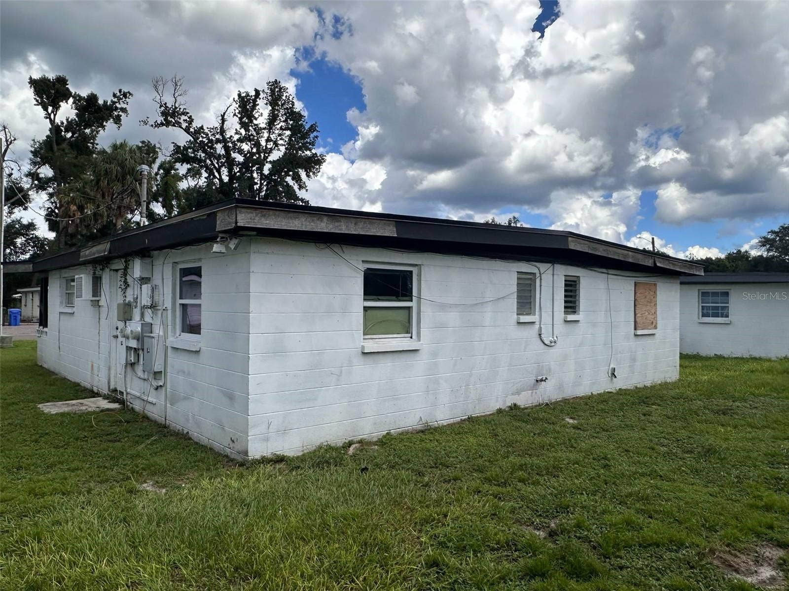915 E 122ND AVENUE, Tampa, FL 33612 915 E 122ND AVENUE, Tampa, FL 33612