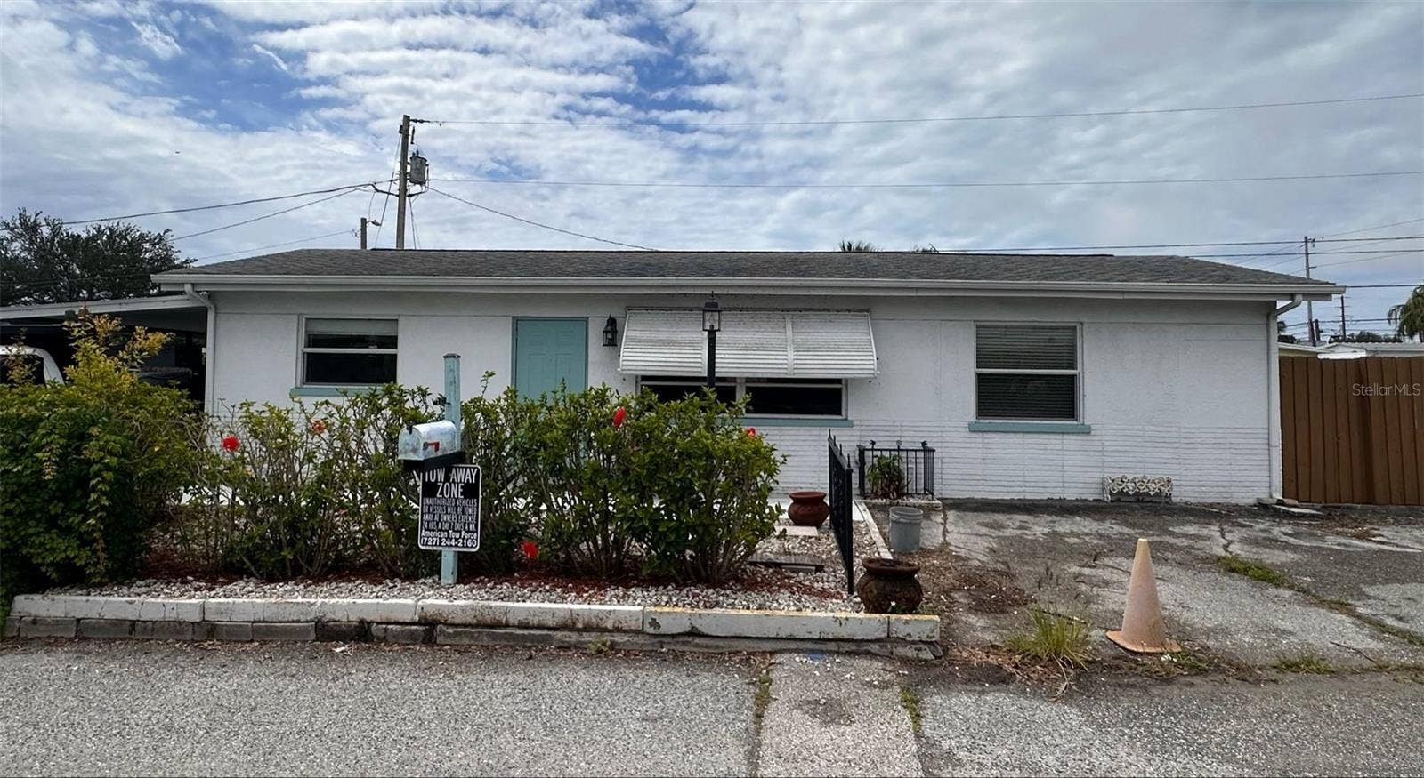 923 E 122ND AVENUE, Tampa, FL 33612 923 E 122ND AVENUE, Tampa, FL 33612