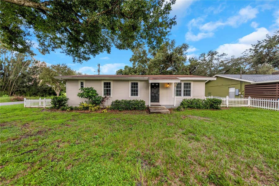 Property photo for 4602 W CHISHOLM STREET, Tampa, FL