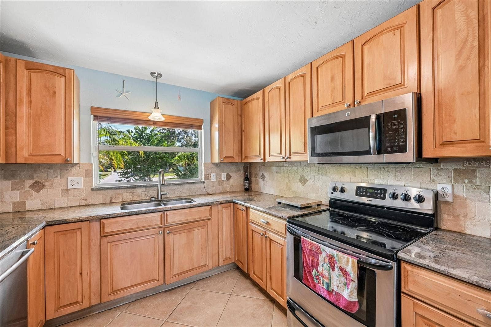 2400 S BRINK AVENUE, Sarasota, FL 34239