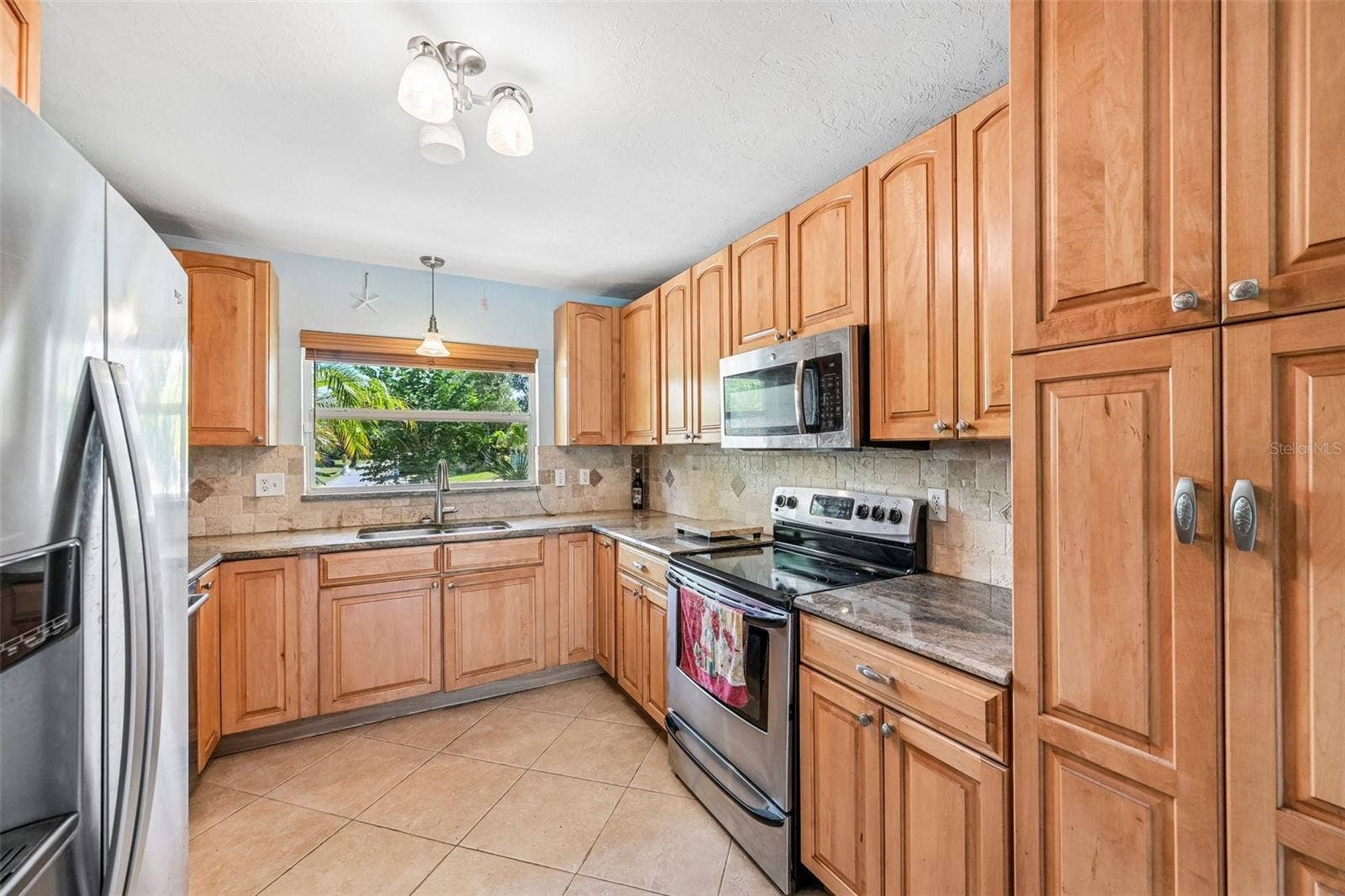 2400 S BRINK AVENUE, Sarasota, FL 34239