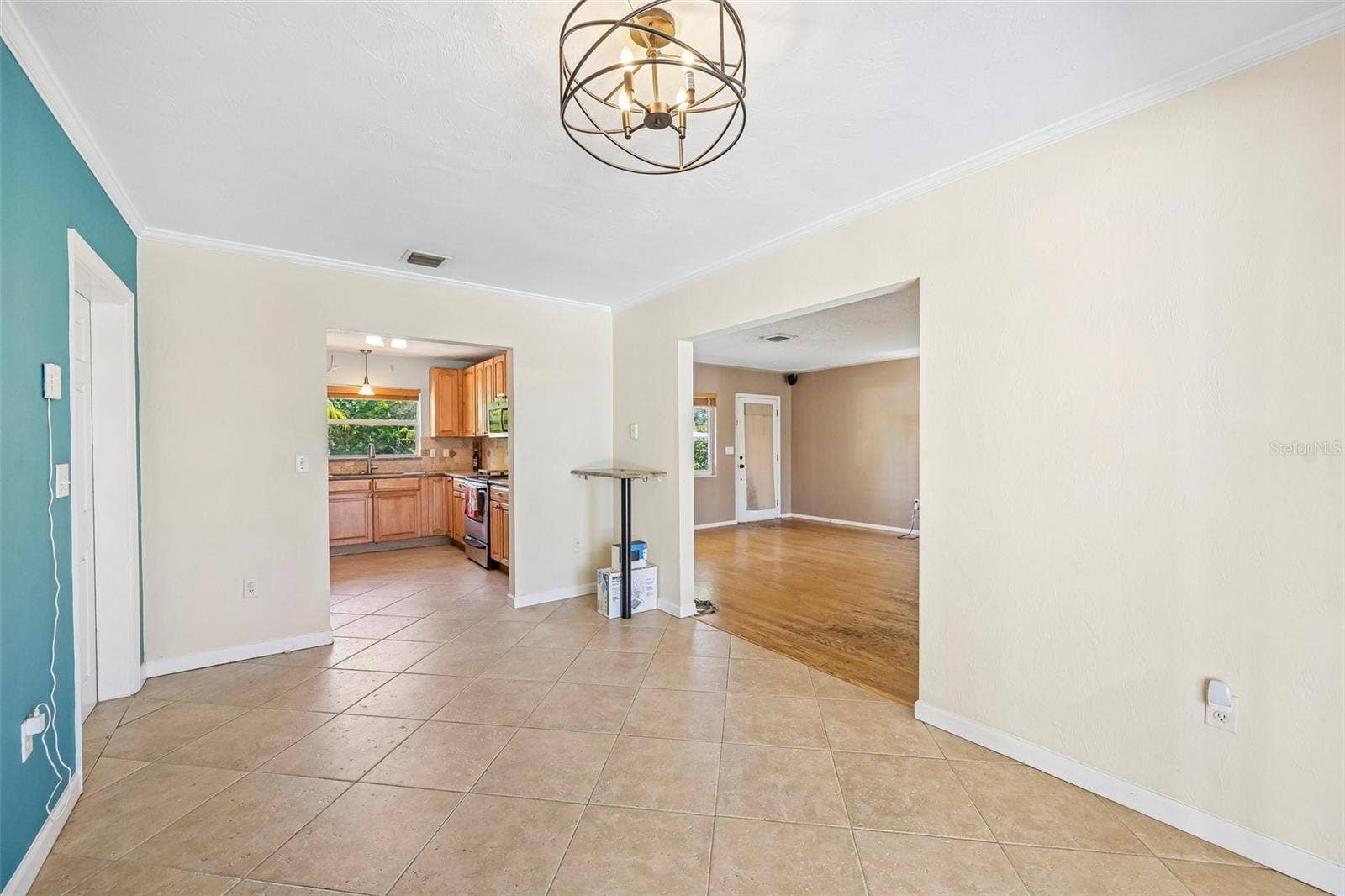 2400 S BRINK AVENUE, Sarasota, FL 34239