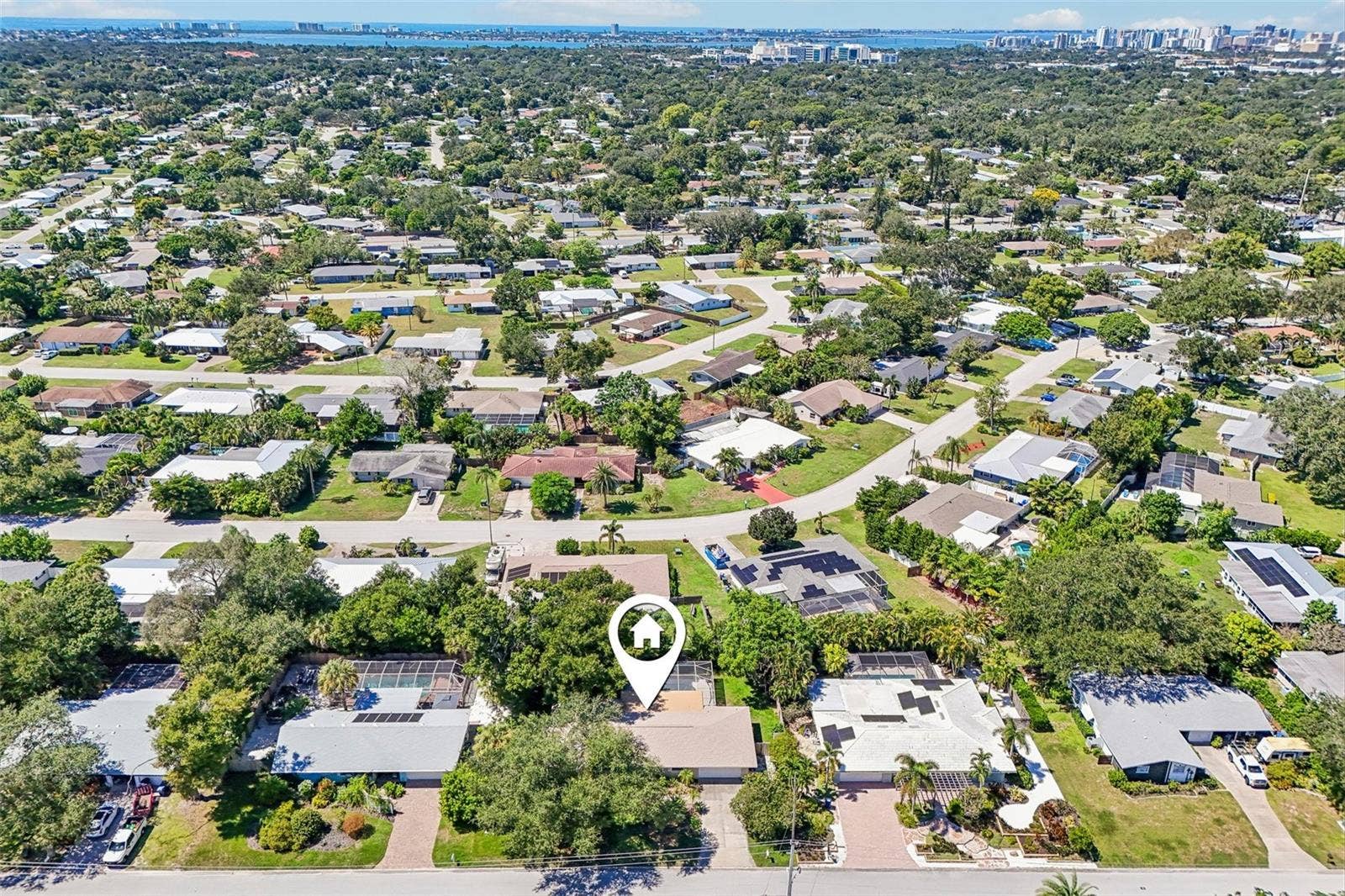 2400 S BRINK AVENUE, Sarasota, FL 34239