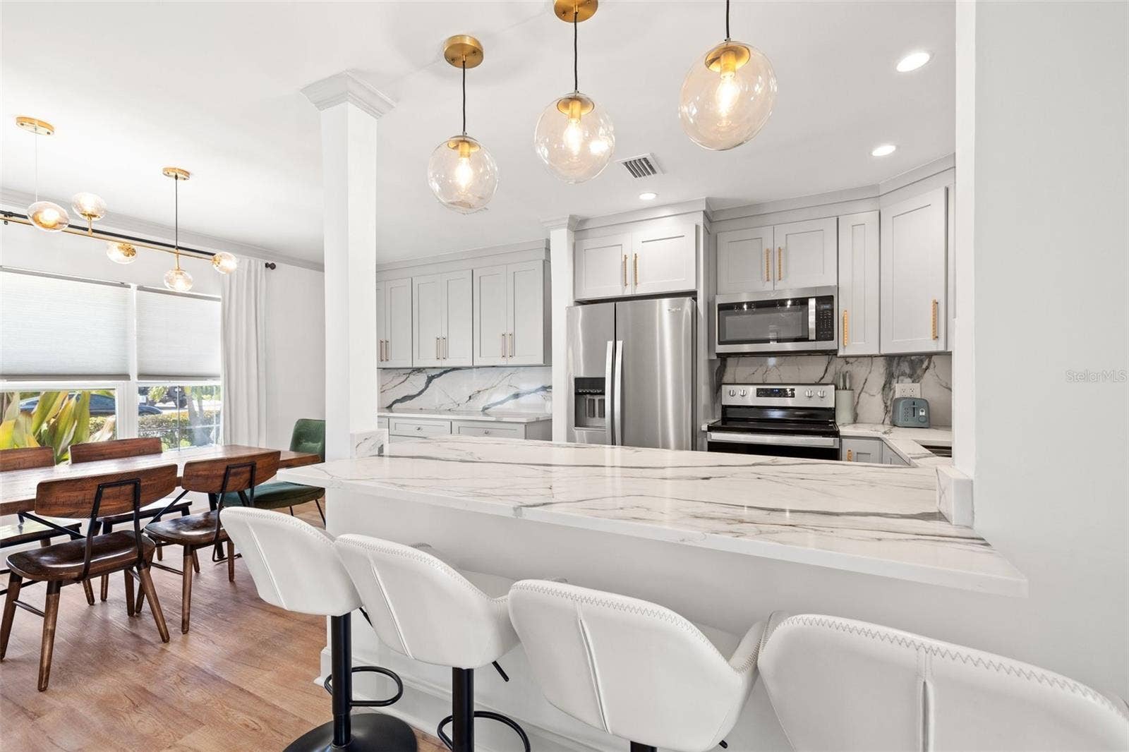 11225 2ND STREET E, Treasure Island, FL 33706