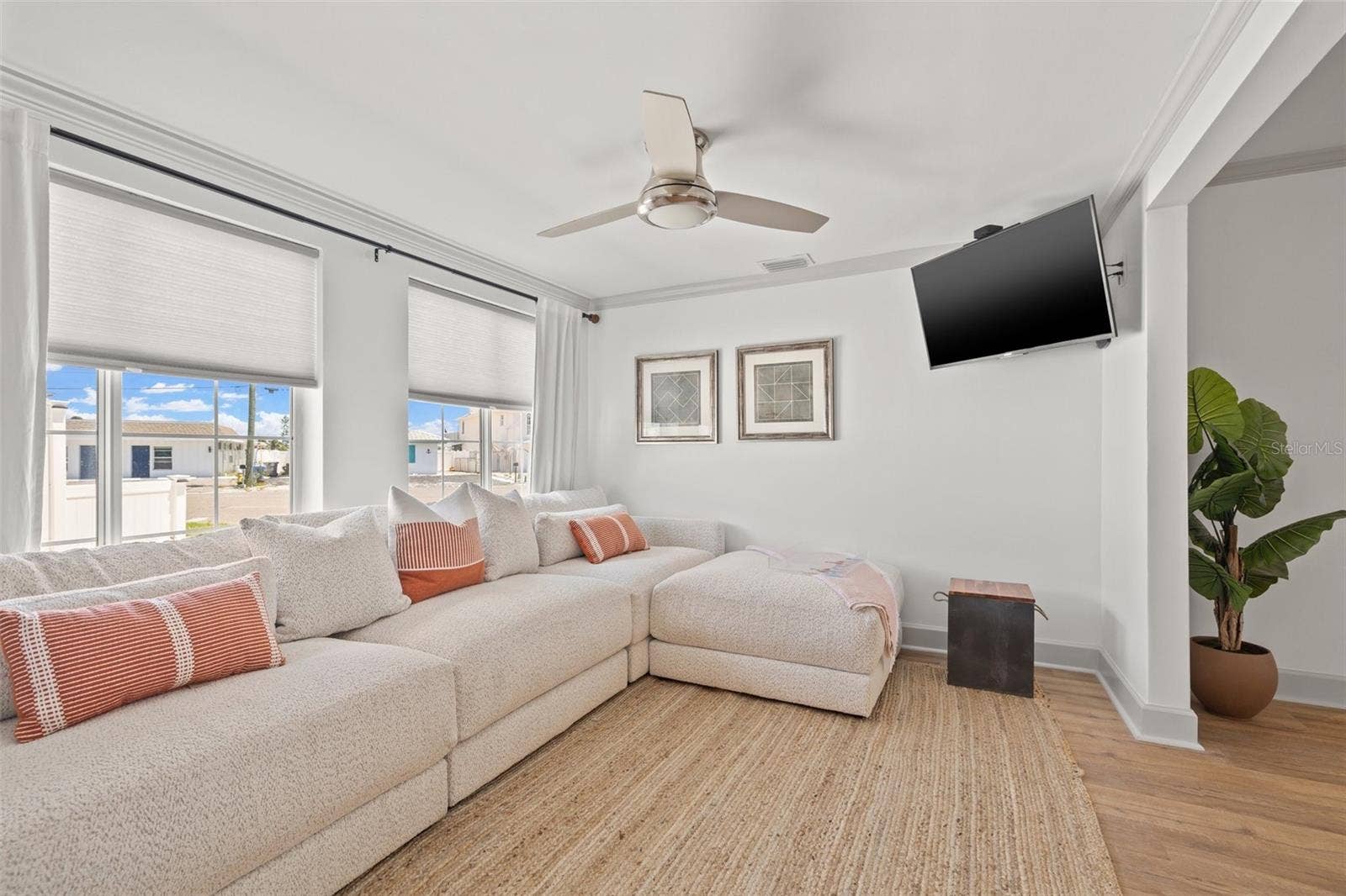 11225 2ND STREET E, Treasure Island, FL 33706