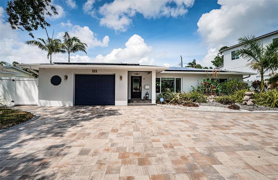 Property photo for 333 BELLEAIR DRIVE NE, St Petersburg, FL
