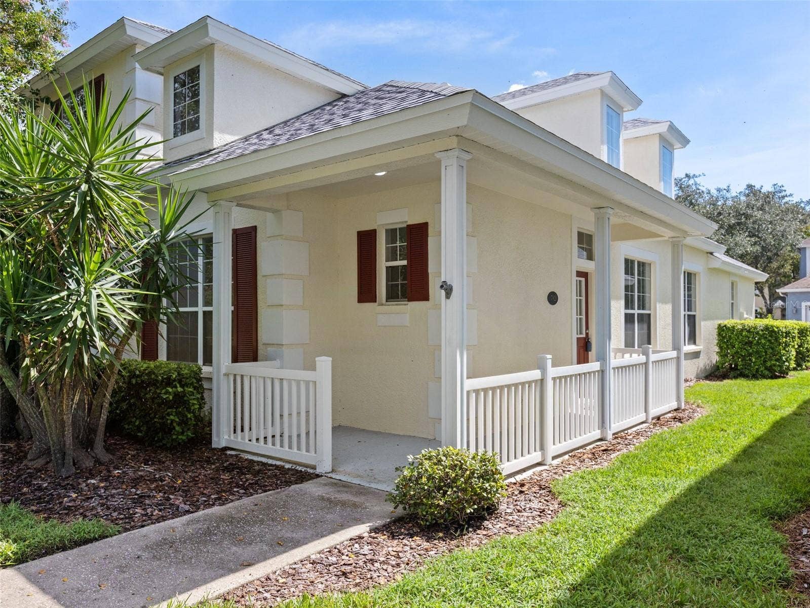 17912 HAVENVIEW LANE, Lutz, FL 33558 Front Entrance on Lake Reflections