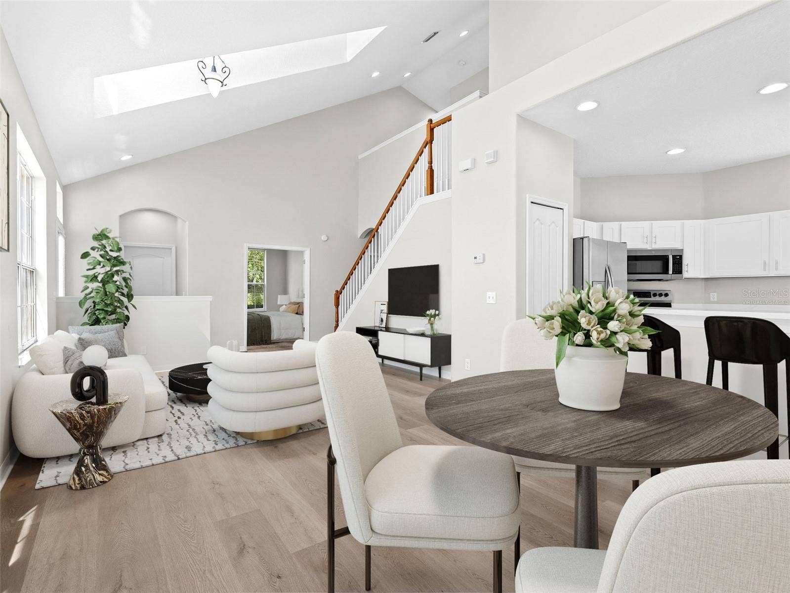 17912 HAVENVIEW LANE, Lutz, FL 33558 Virtually StagedLiving roomDining room