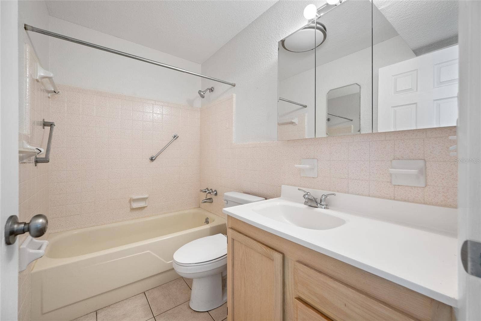 8075 112 STREET, #104, Seminole, FL 33772 8075 112 STREET, #104, Seminole, FL 33772
