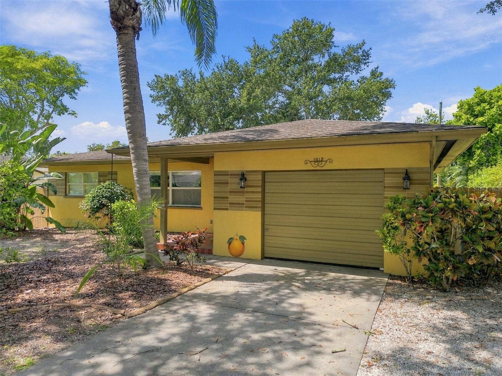 1612 SAN CHARLES DRIVE, Dunedin, FL 34698 1612 SAN CHARLES DRIVE, Dunedin, FL 34698
