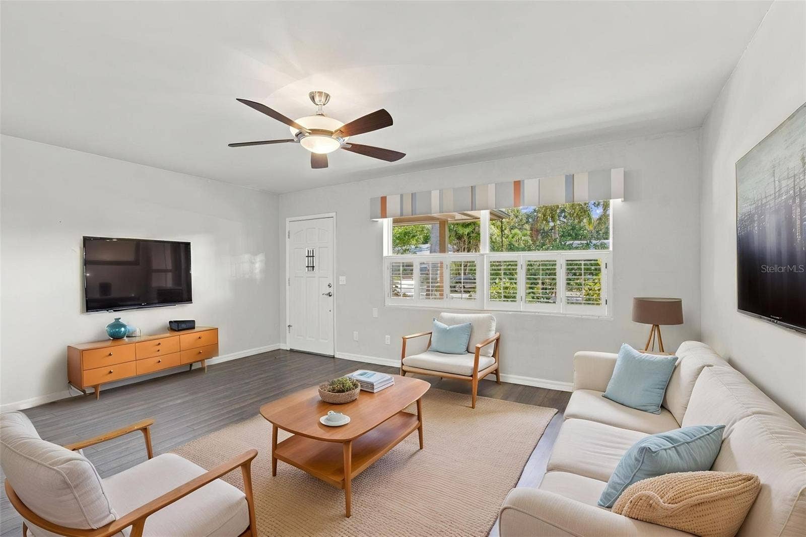 1612 SAN CHARLES DRIVE, Dunedin, FL 34698 Living Room