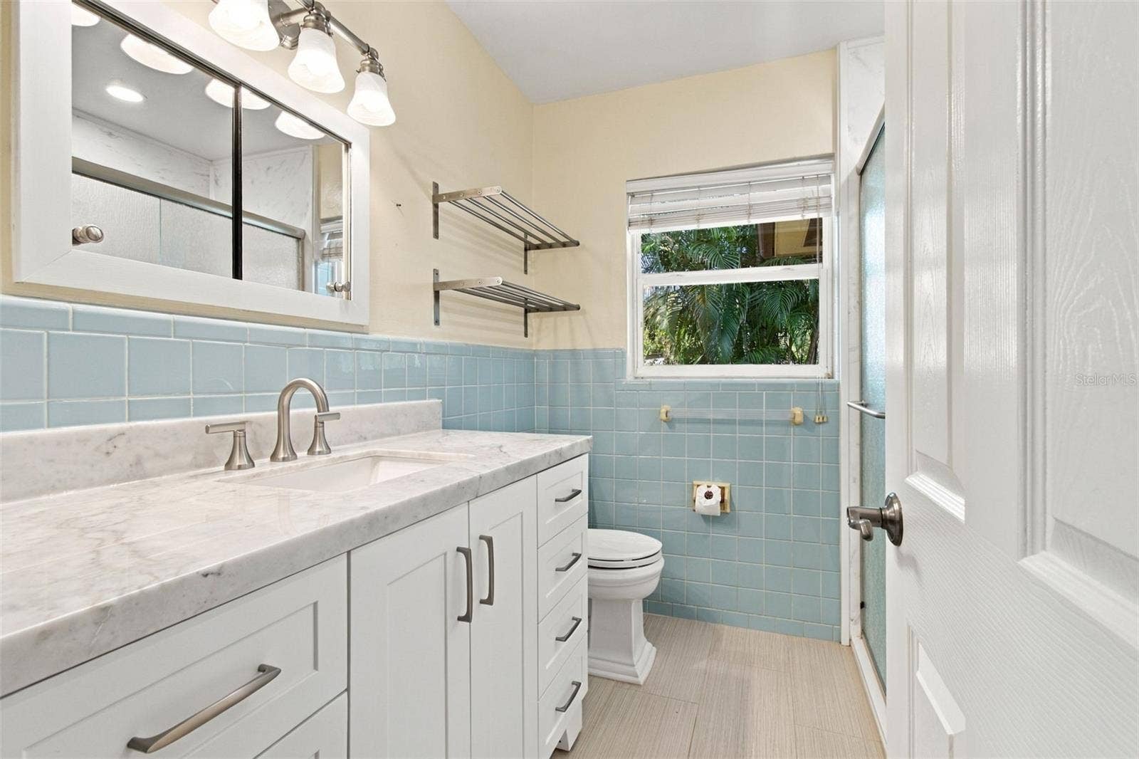 1612 SAN CHARLES DRIVE, Dunedin, FL 34698 1612 SAN CHARLES DRIVE, Dunedin, FL 34698