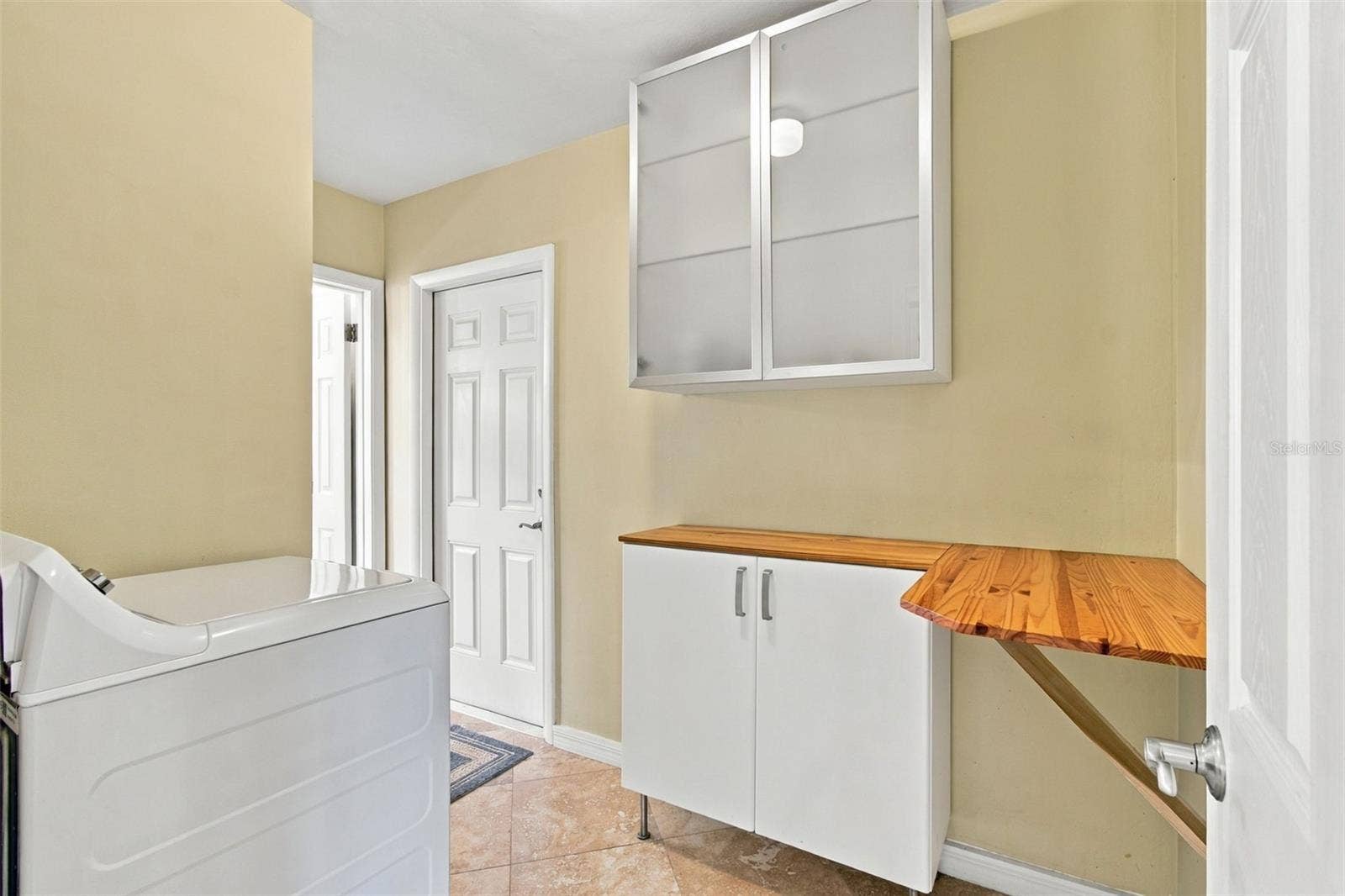 1612 SAN CHARLES DRIVE, Dunedin, FL 34698 Laundry Room