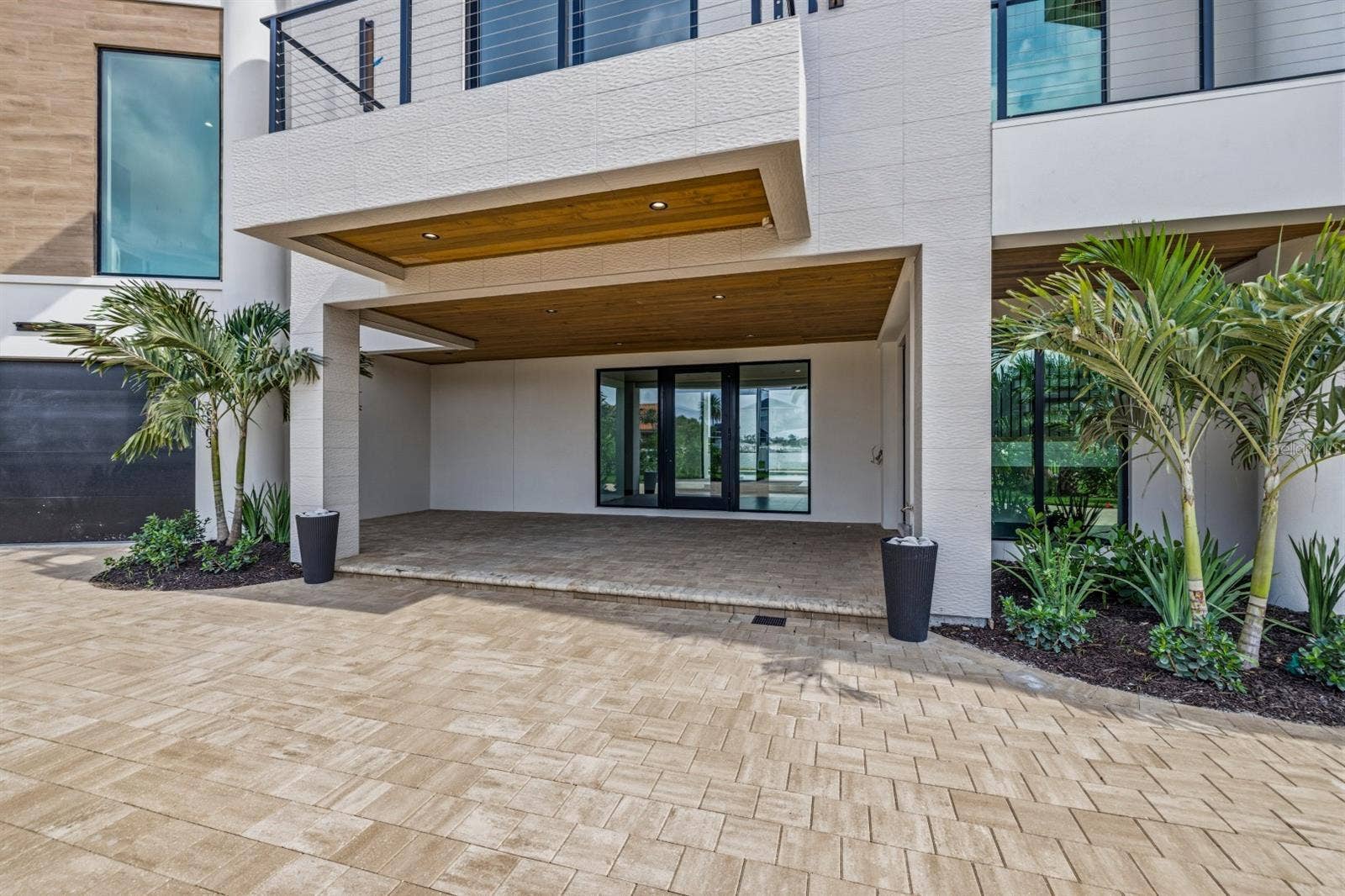 6503 DEBBIE LANE S, St Petersburg, FL 33707 6503 DEBBIE LANE S, St Petersburg, FL 33707